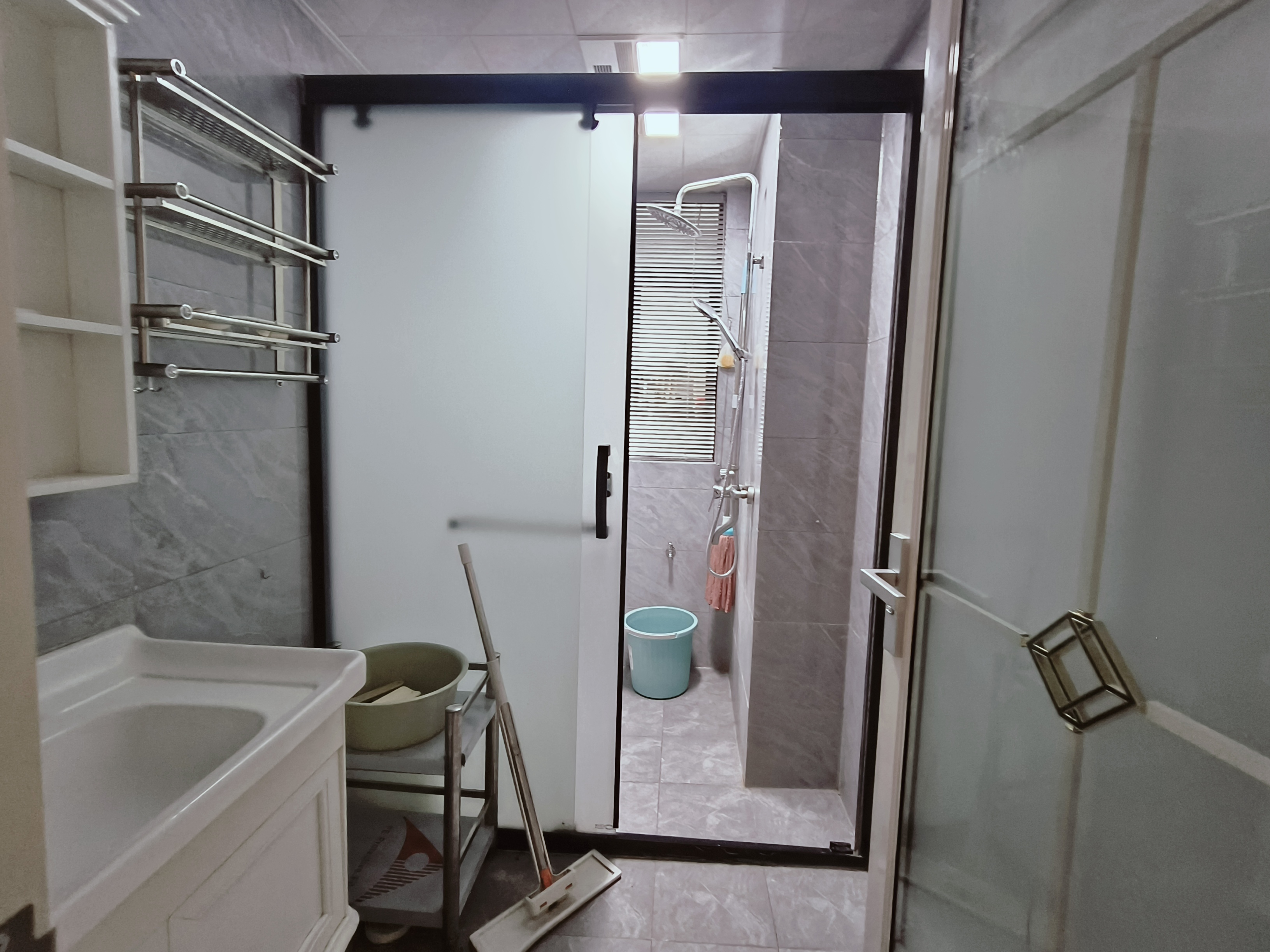 山城上品 1室0厅0卫 1700.0元/月 山城上品 1室0厅0卫 1700.0元/月室内图