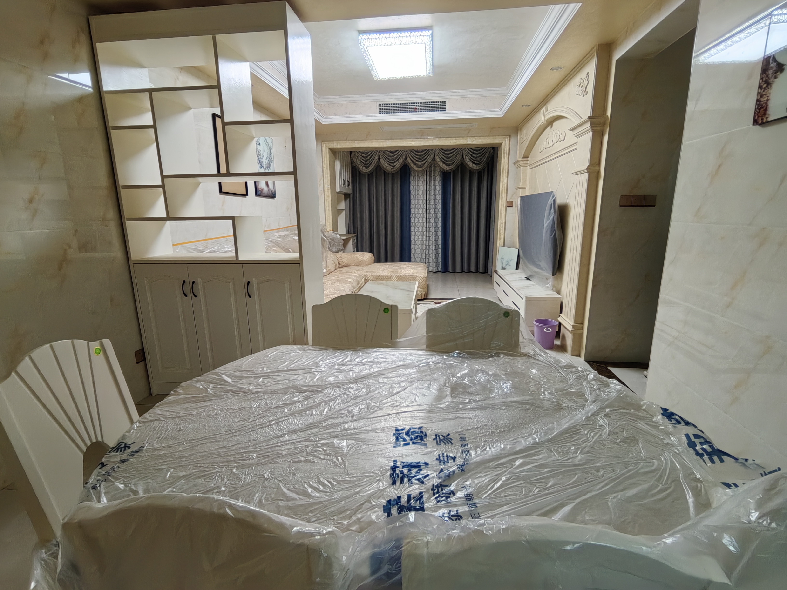 碧桂园 3室2厅1卫 1900.0元/月 碧桂园 3室2厅1卫 1900.0元/月室内图