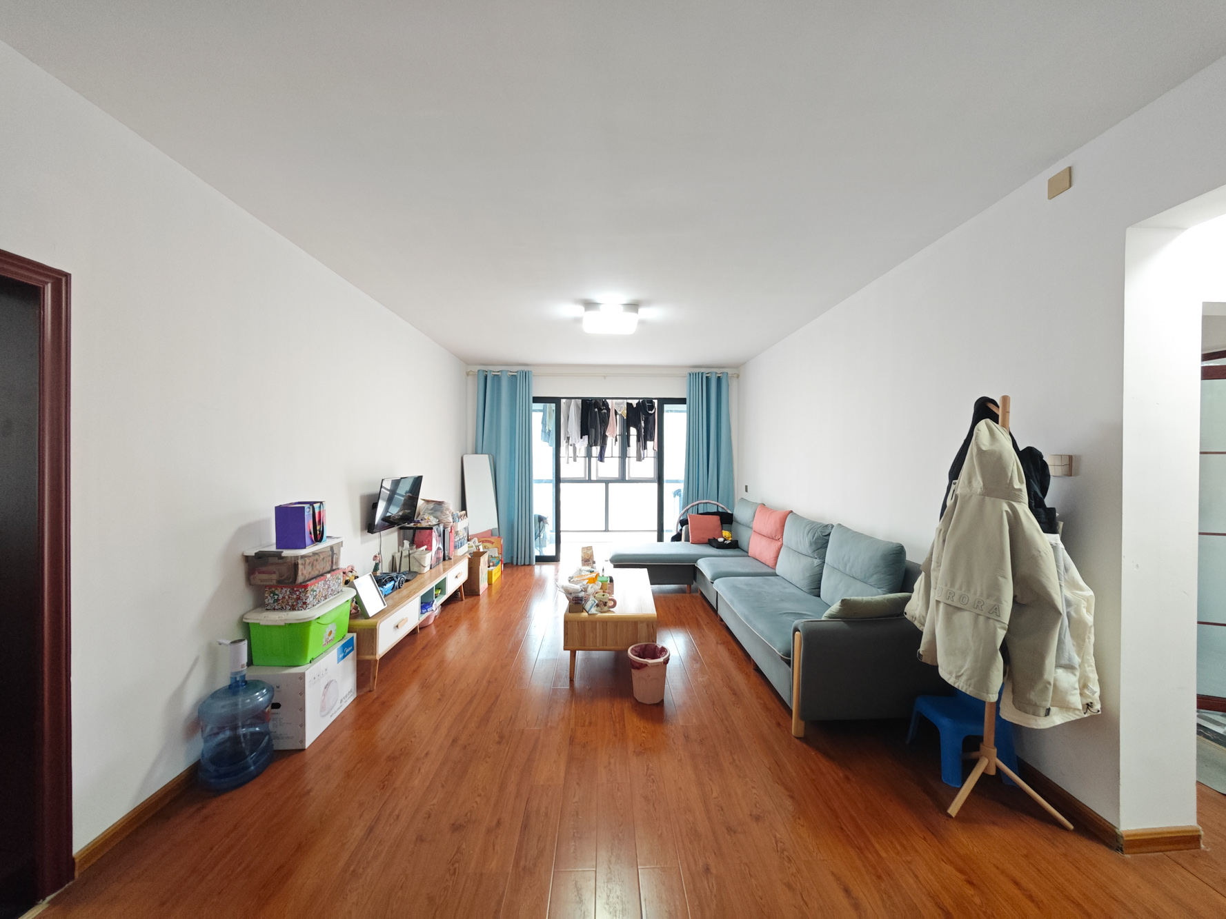 中建嘉和城  3室2厅2卫   92.00万客厅