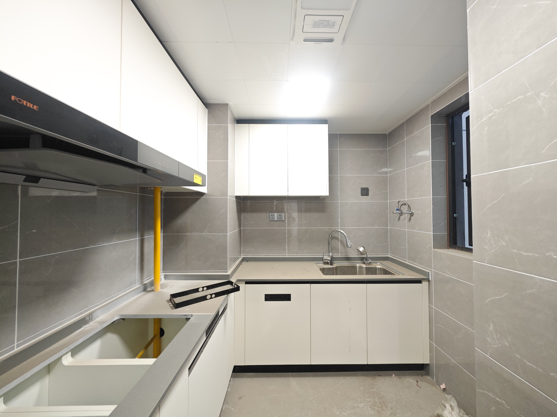 万科天空之境  2室2厅1卫    70.0万 万科天空之境  2室2厅1卫    70.0万厨房