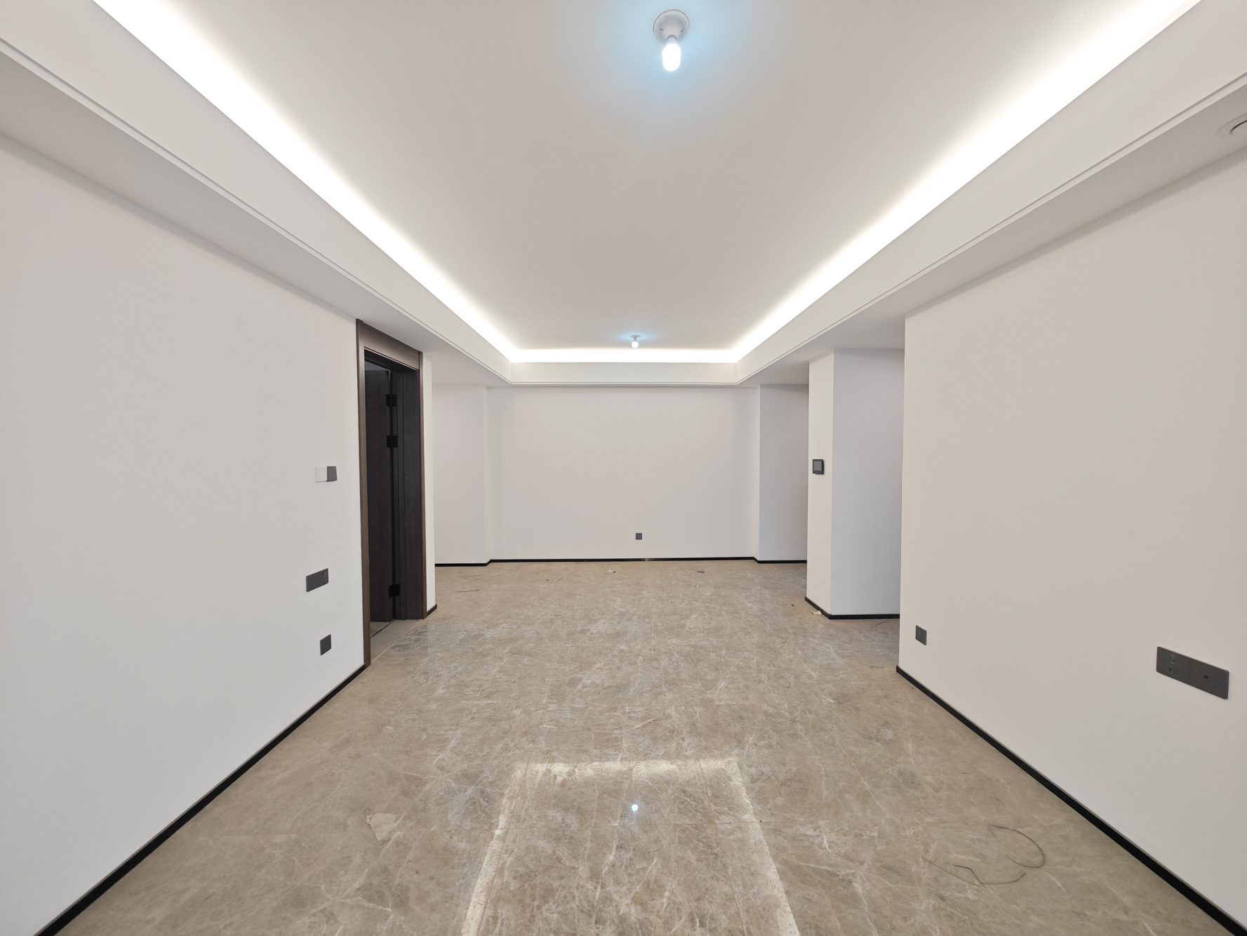 万科天空之境  2室2厅1卫    70.0万 万科天空之境  2室2厅1卫    70.0万客厅