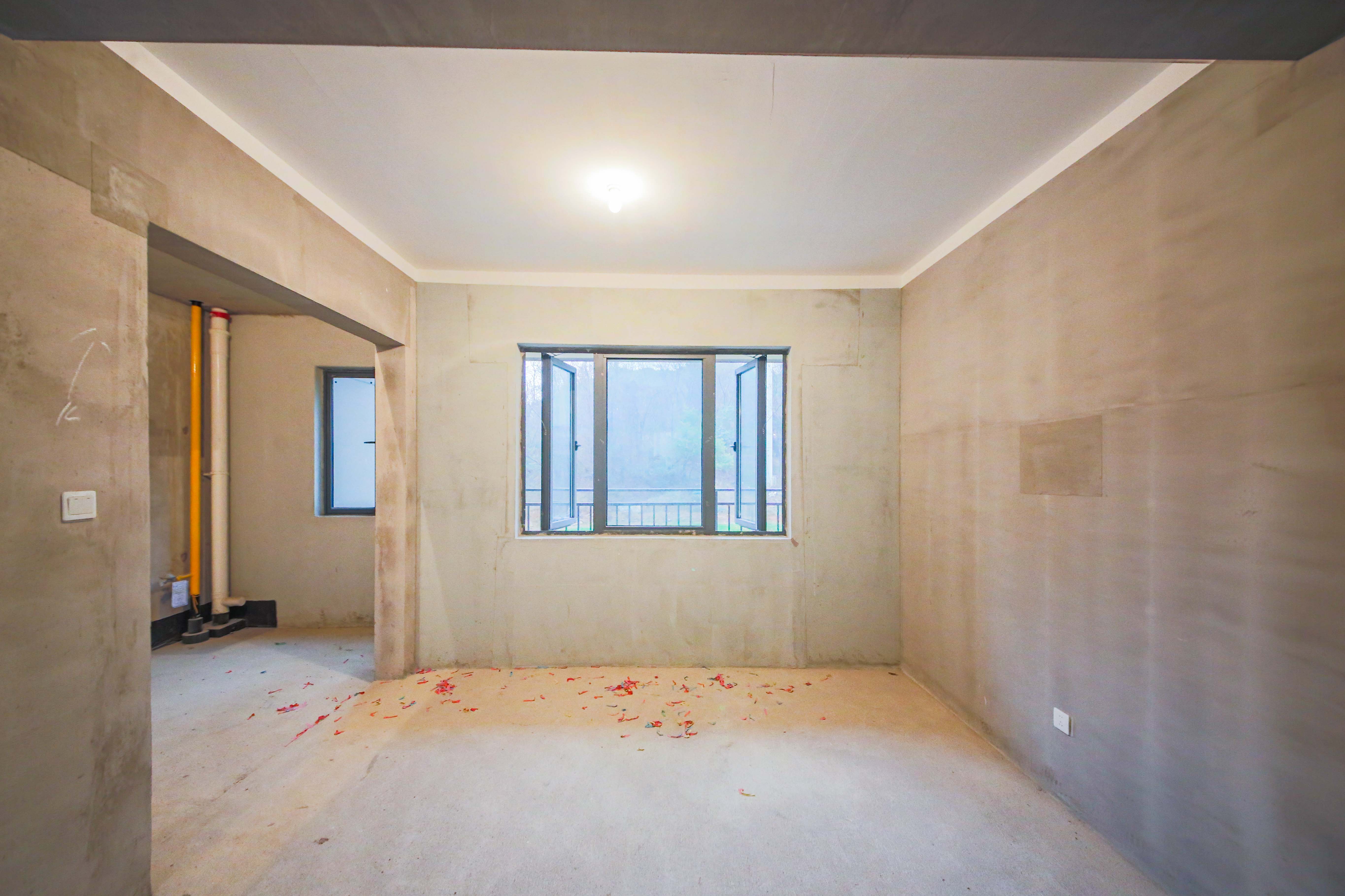 中建钰和城  4室2厅3卫   295.00万客厅