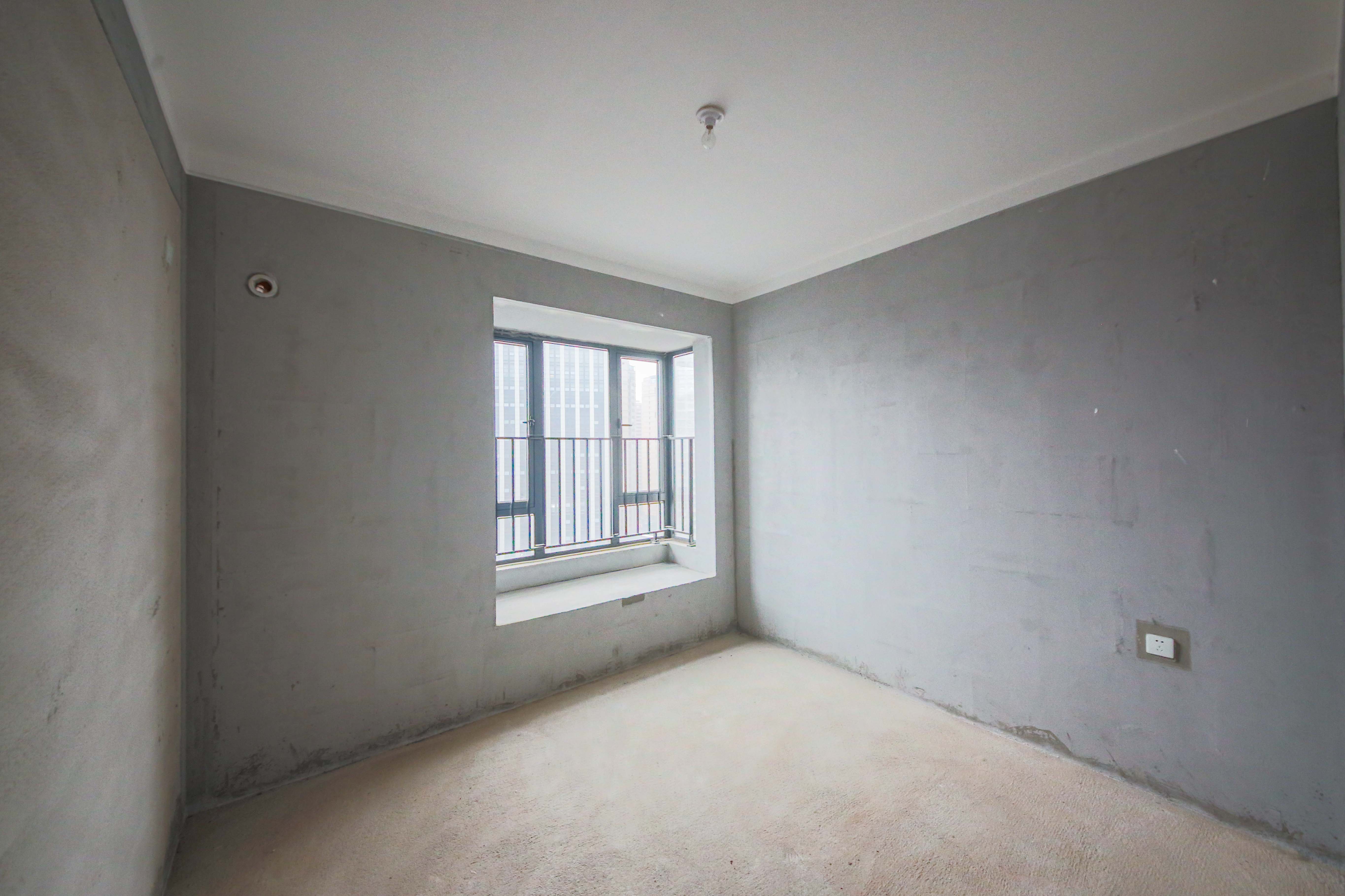 中建钰和城  4室2厅2卫   198.00万客厅