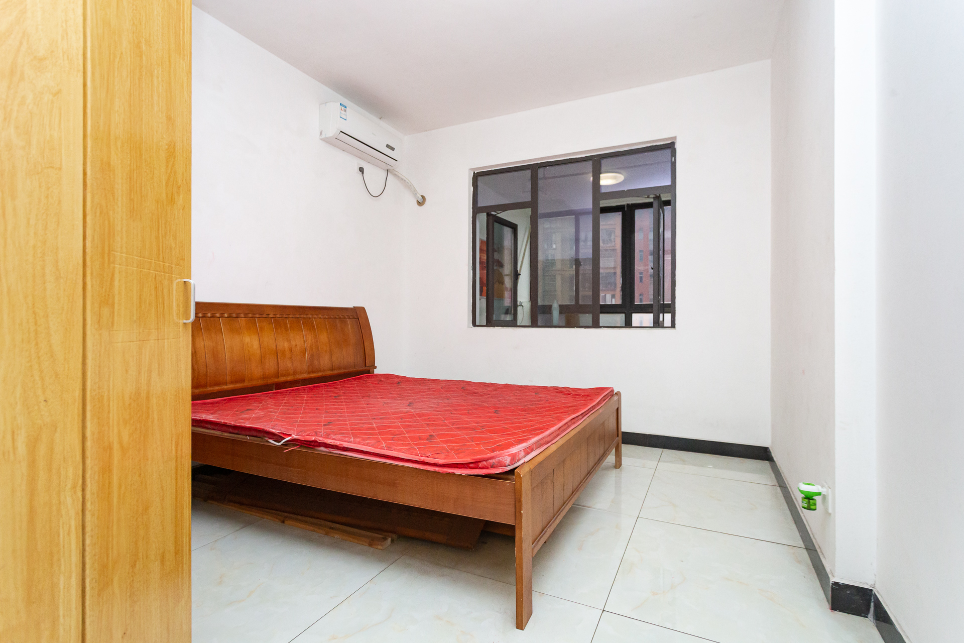 乾源国际 2室2厅1卫 59.97万 乾源国际 2室2厅1卫 59.97万卧室