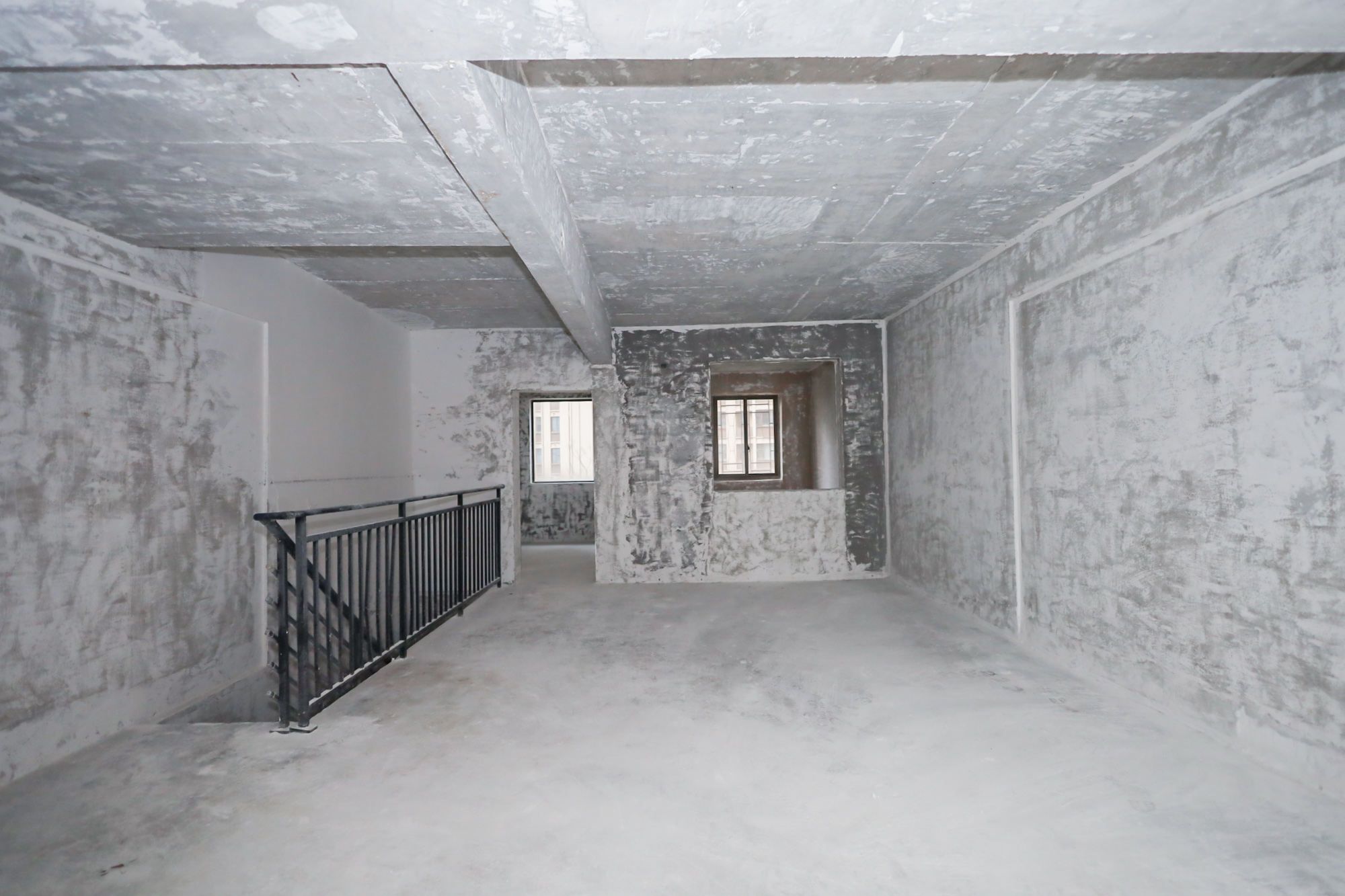 世茂铂翠湾二期 4室2厅1卫 155.0万 世茂铂翠湾二期 4室2厅1卫 155.0万卧室