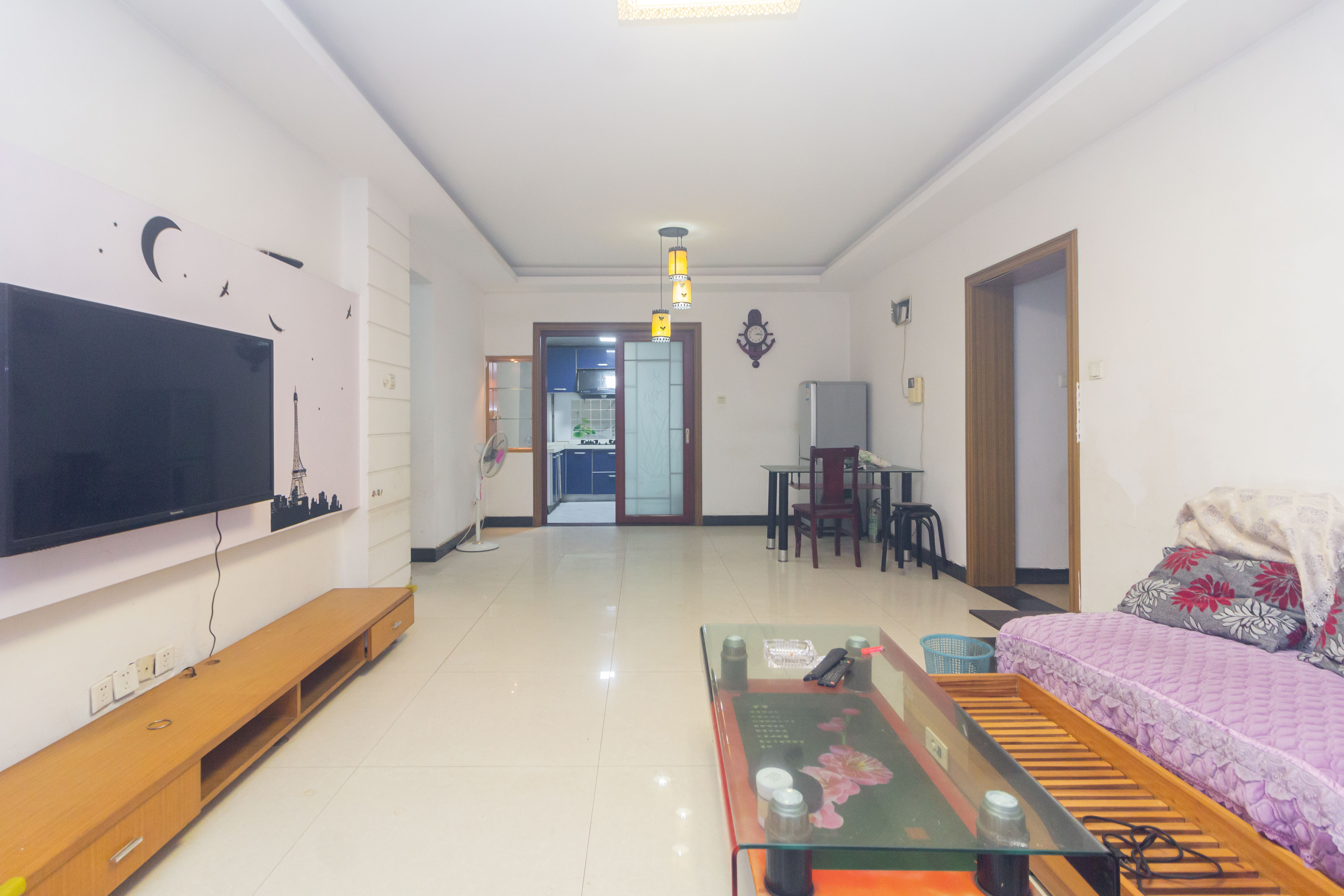 华天LOHO小镇  3室2厅2卫    60.0万 华天LOHO小镇  3室2厅2卫    60.0万客厅