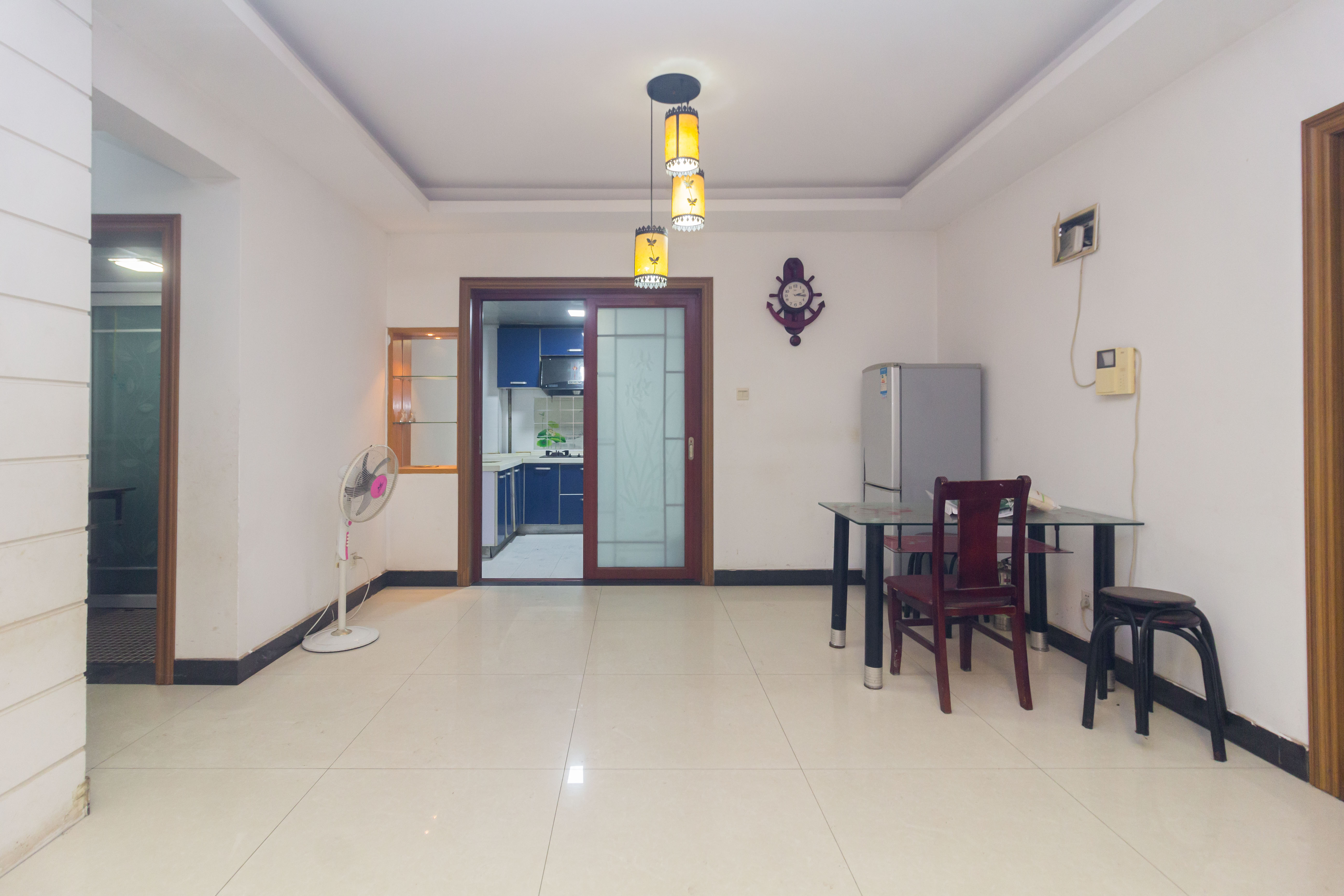 华天LOHO小镇  3室2厅2卫    60.0万 华天LOHO小镇  3室2厅2卫    60.0万客厅