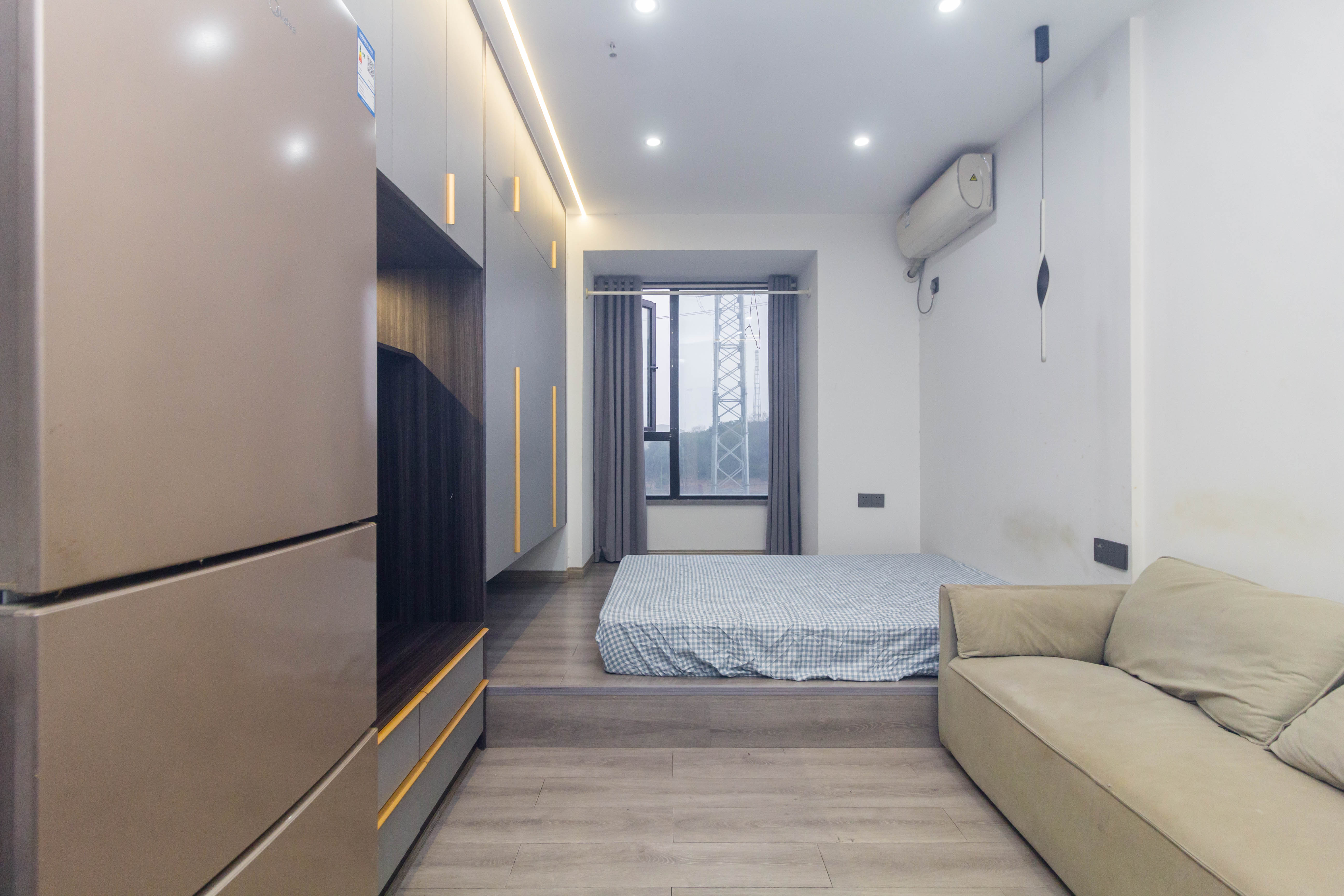 君合新城玺樾 1室1厅1卫 22.2万 君合新城玺樾 1室1厅1卫 22.2万客厅