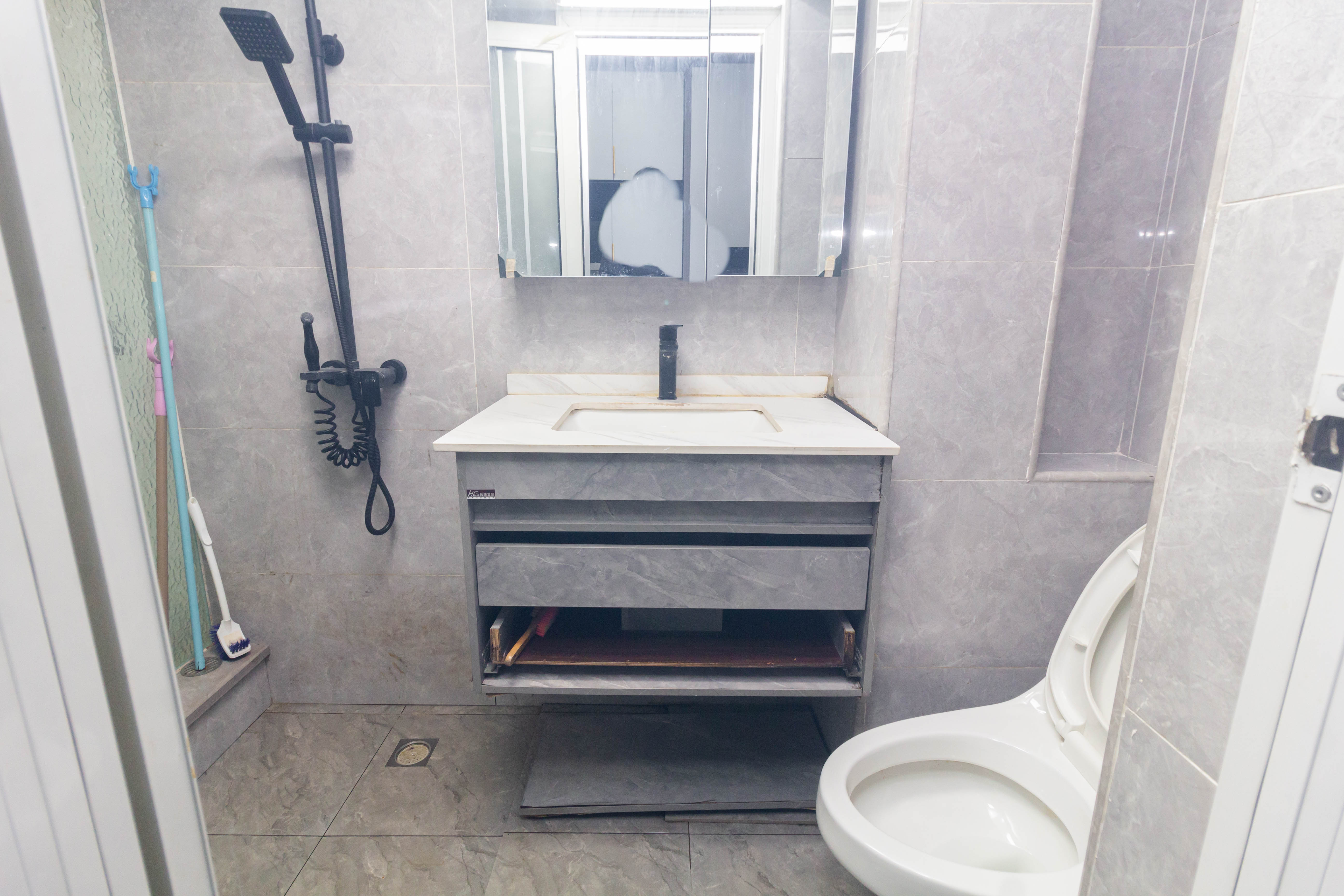 君合新城玺樾 1室1厅1卫 22.2万 君合新城玺樾 1室1厅1卫 22.2万卫生间