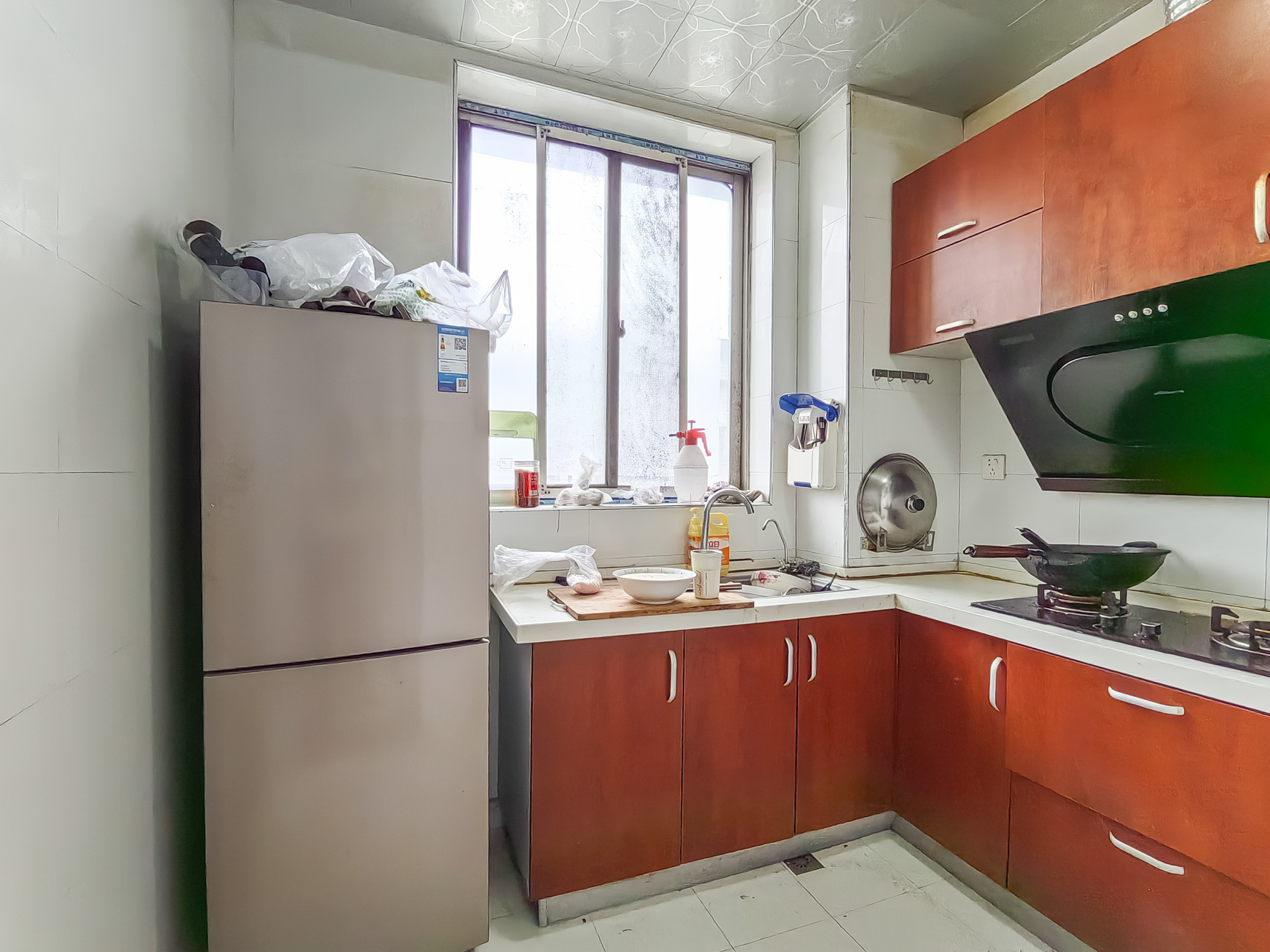 湘绣城  3室2厅2卫    38.8万 湘绣城  3室2厅2卫    38.8万厨房