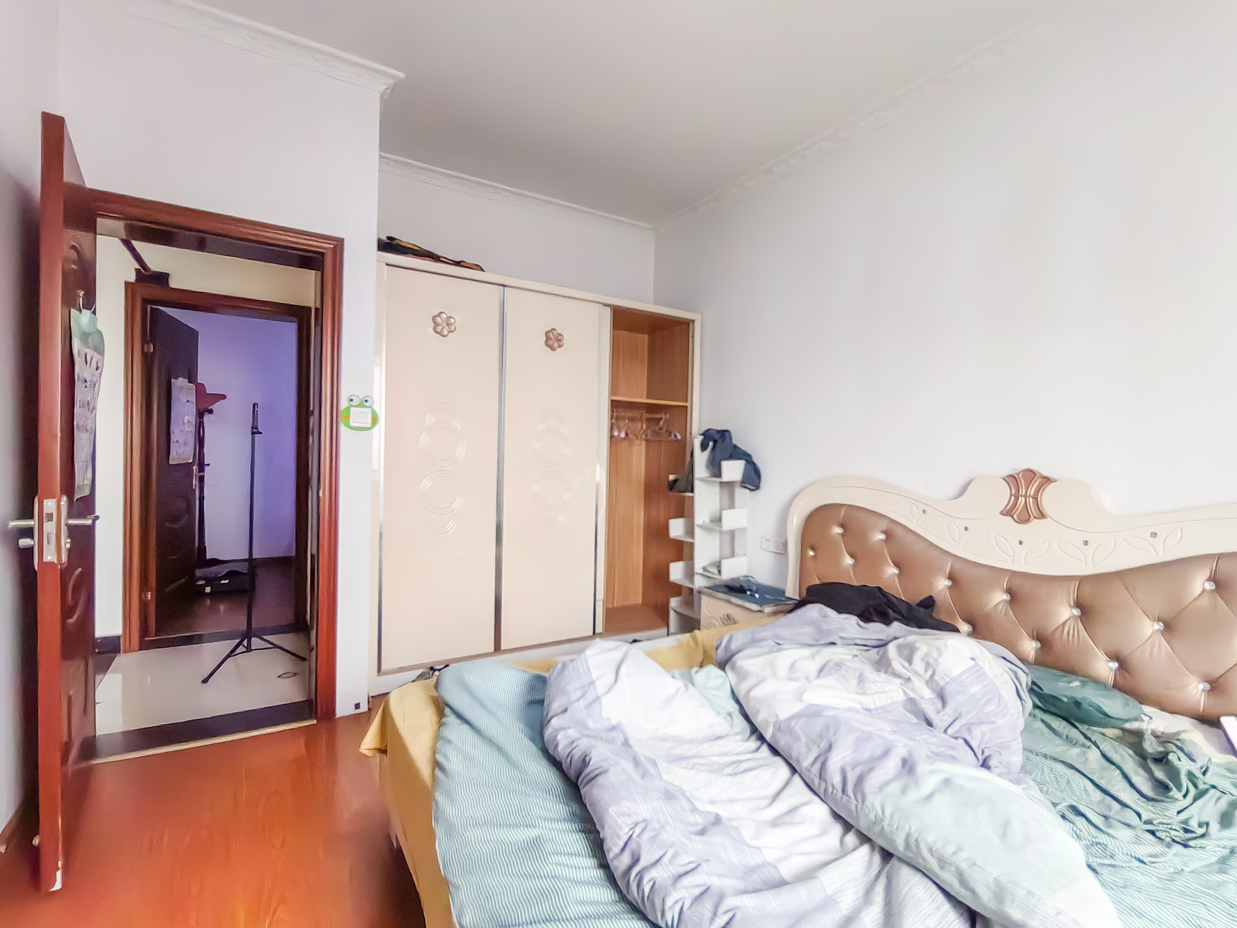 湘绣城  3室2厅2卫    38.8万 湘绣城  3室2厅2卫    38.8万卧室