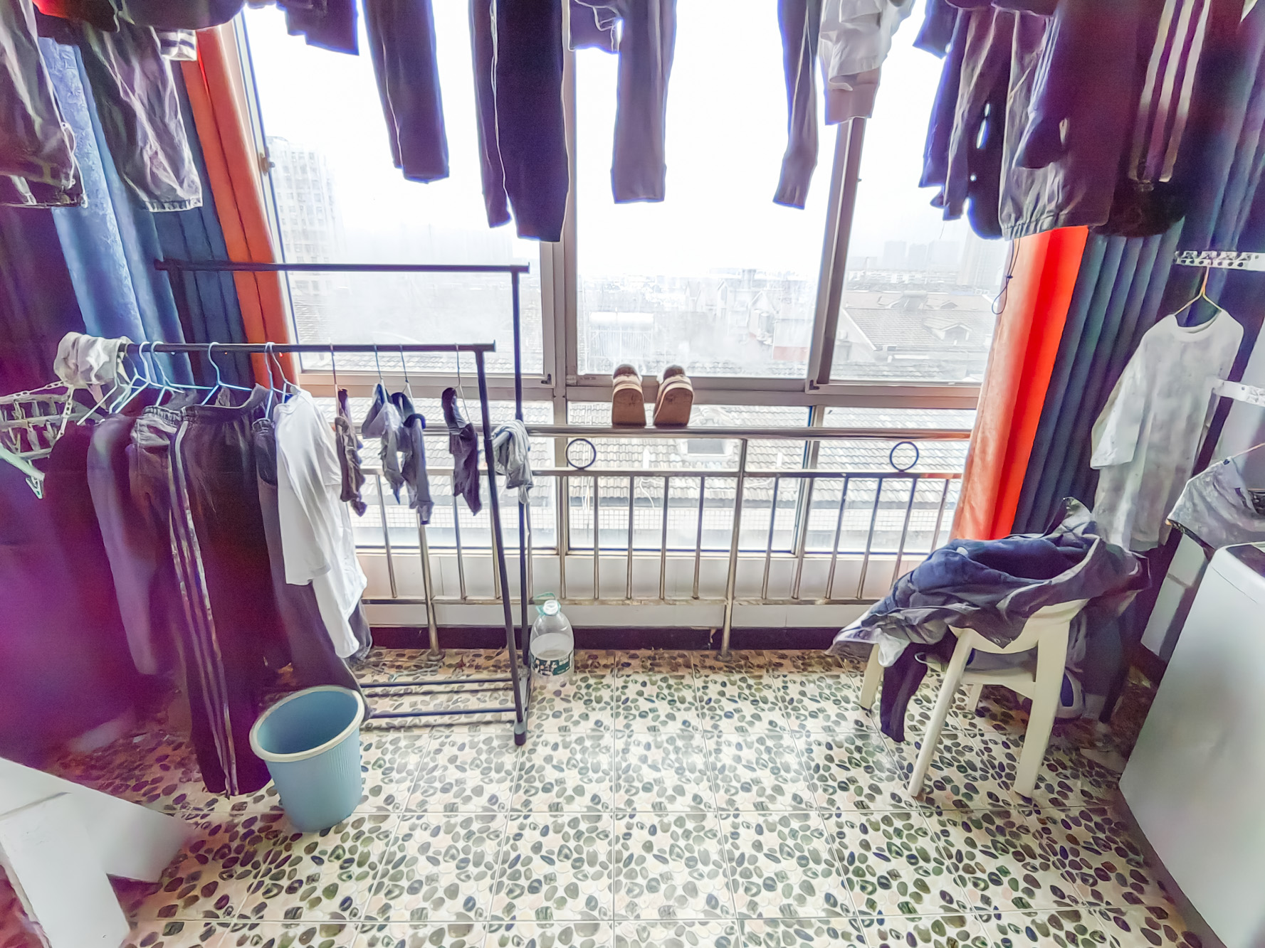 湘绣城  3室2厅2卫    38.8万 湘绣城  3室2厅2卫    38.8万阳台