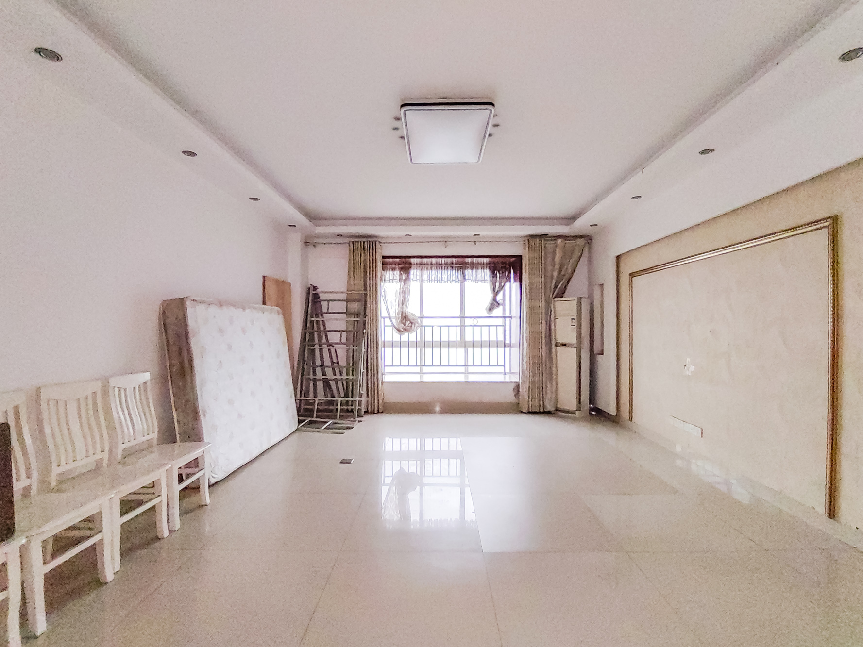 筑梦园 4室2厅1卫 108.0万 筑梦园 4室2厅1卫 108.0万客厅