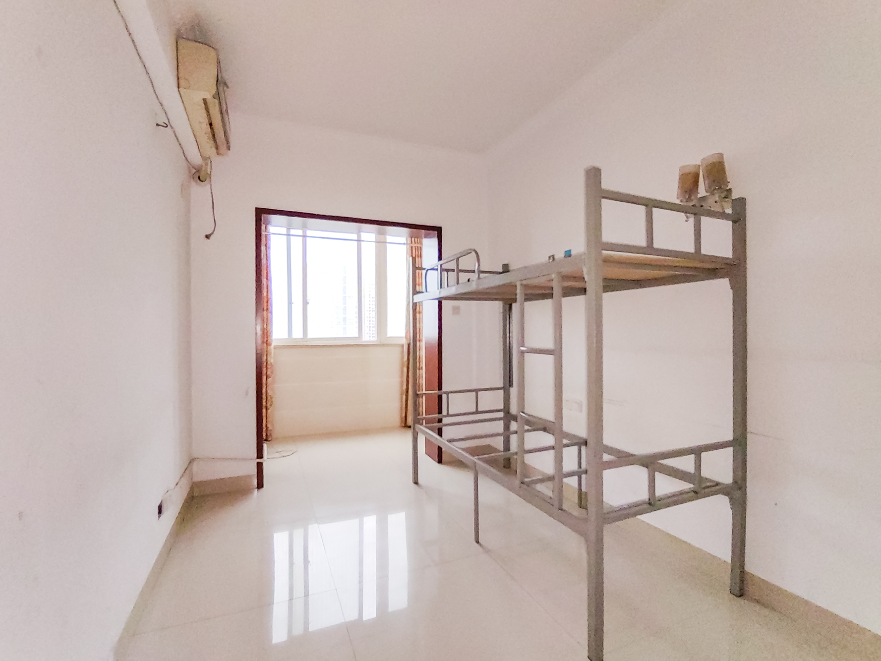 筑梦园 4室2厅1卫 108.0万 筑梦园 4室2厅1卫 108.0万卧室