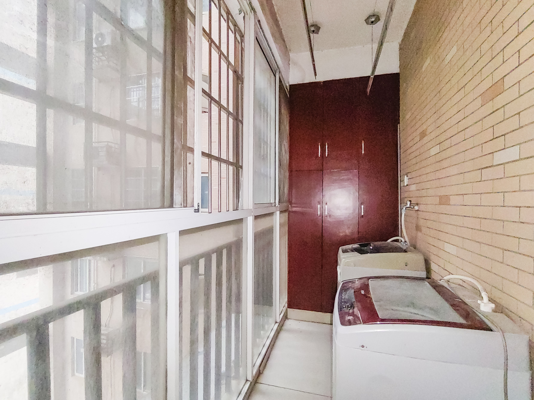 筑梦园 4室2厅1卫 108.0万 筑梦园 4室2厅1卫 108.0万阳台