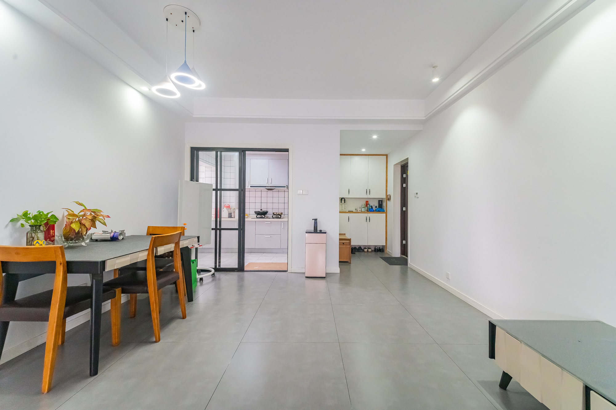 恒基凯旋门三期  3室2厅2卫    118.0万 恒基凯旋门三期  3室2厅2卫    118.0万客厅