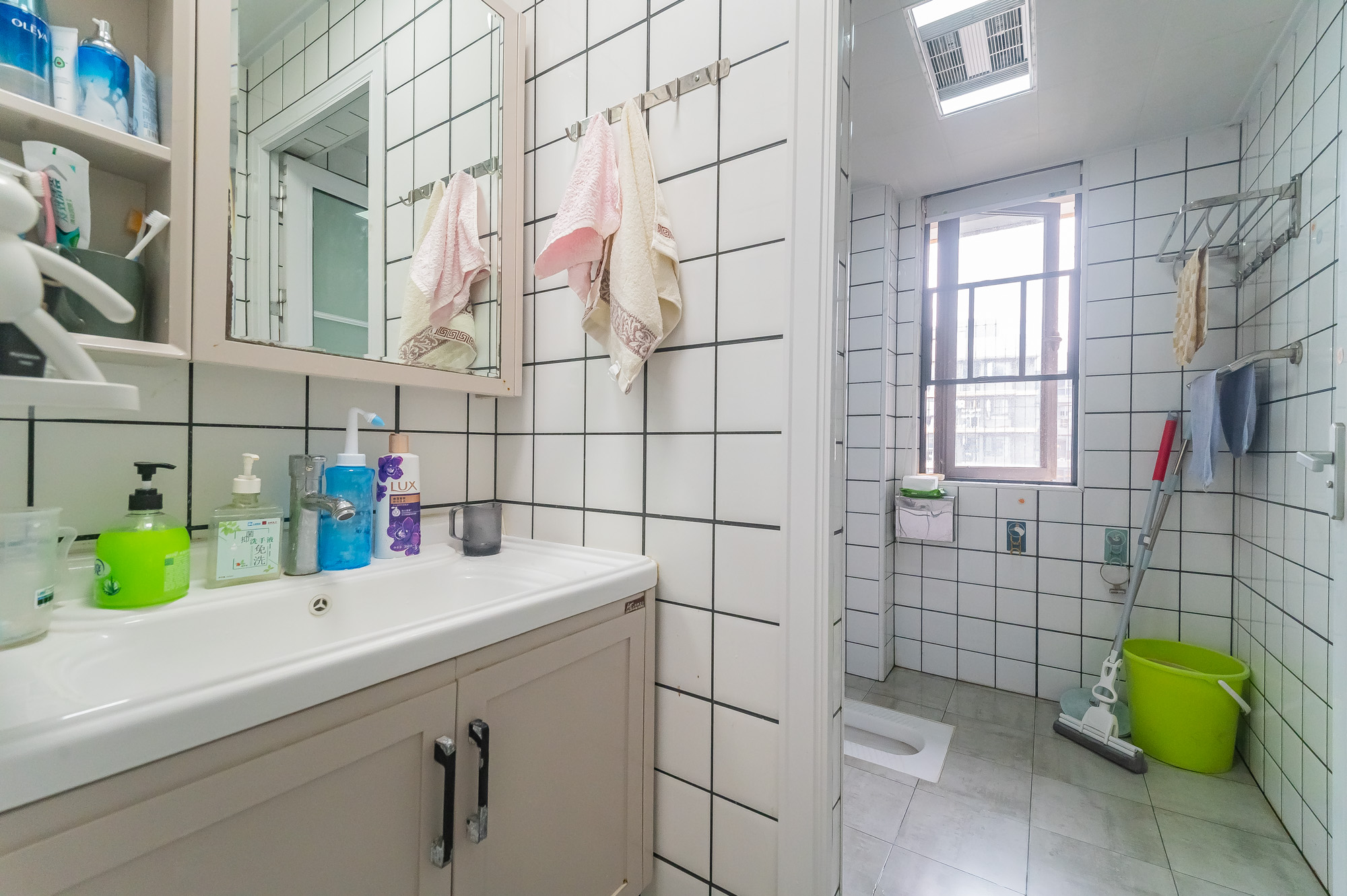 恒基凯旋门三期  3室2厅2卫    118.0万 恒基凯旋门三期  3室2厅2卫    118.0万卫生间