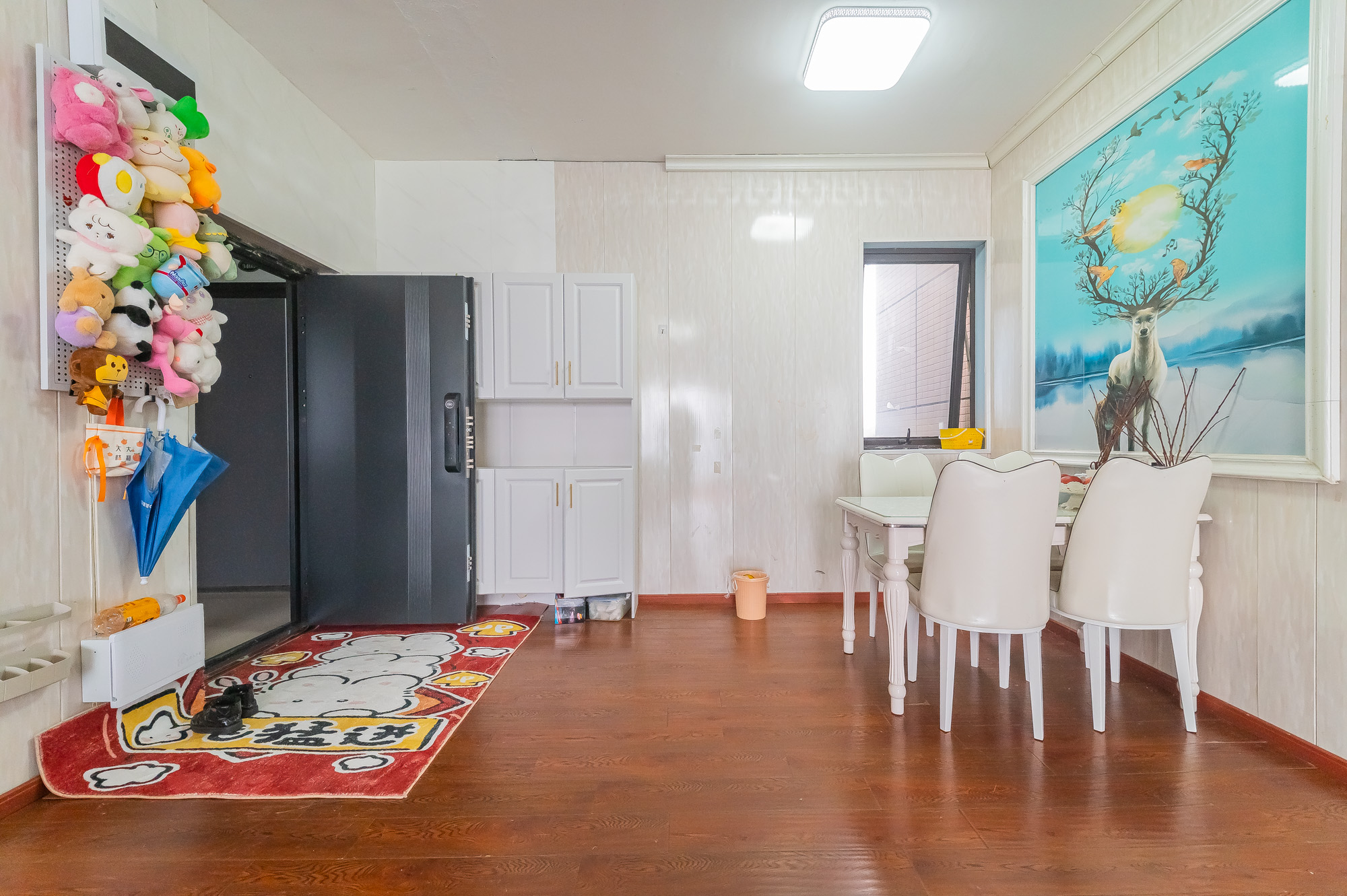 国泰九龙湾 3室2厅2卫 118.0万 国泰九龙湾 3室2厅2卫 118.0万客厅