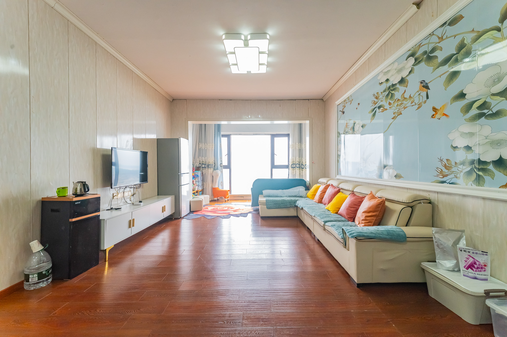 国泰九龙湾 3室2厅2卫 118.0万 国泰九龙湾 3室2厅2卫 118.0万客厅