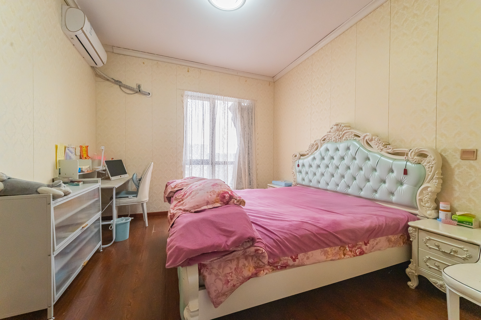 国泰九龙湾 3室2厅2卫 118.0万 国泰九龙湾 3室2厅2卫 118.0万卧室