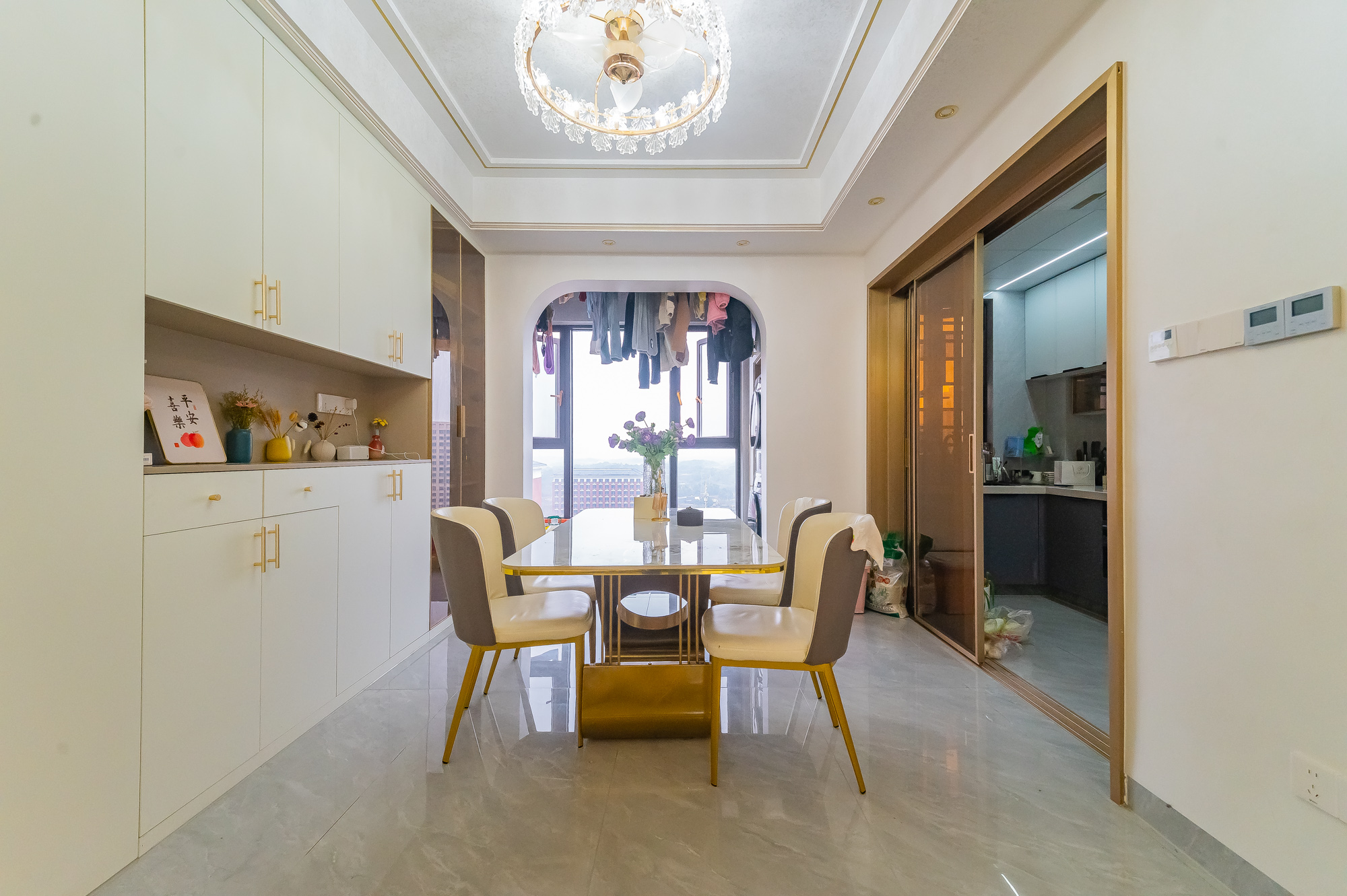 中交建发松雅院 4室2厅2卫 168.80万 中交建发松雅院 4室2厅2卫 168.80万客厅