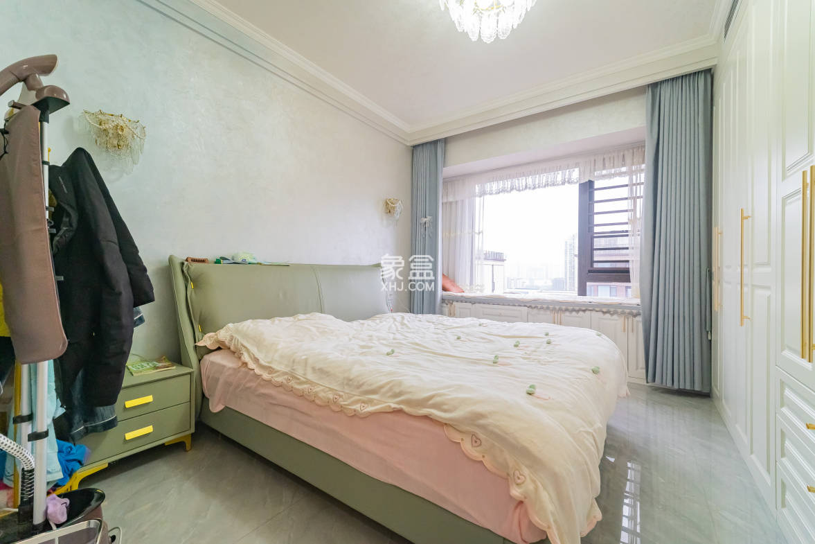 中交建发松雅院 4室2厅2卫 168.80万 中交建发松雅院 4室2厅2卫 168.80万卧室