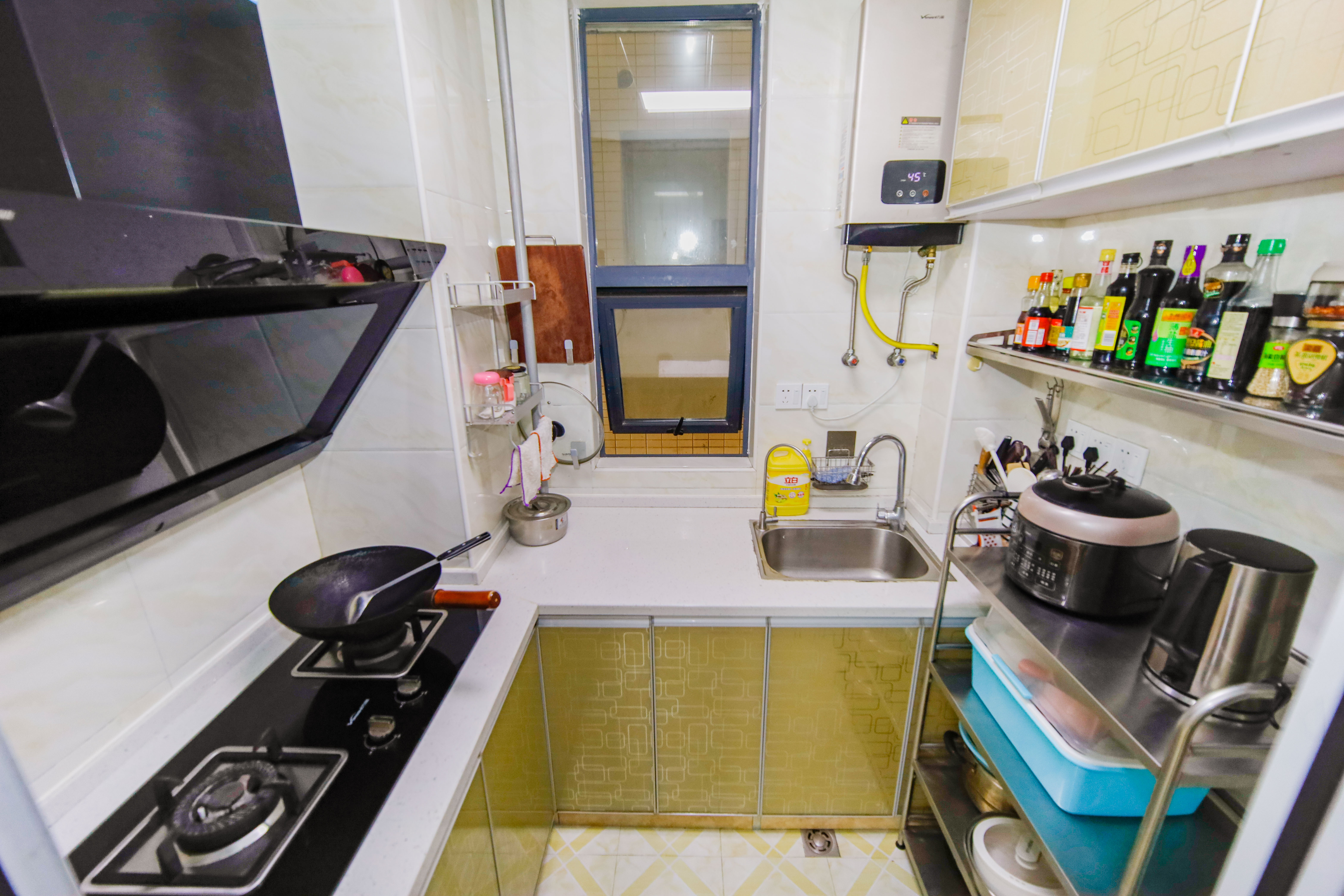 园康星都荟  2室1厅1卫    43.8万 园康星都荟  2室1厅1卫    43.8万厨房