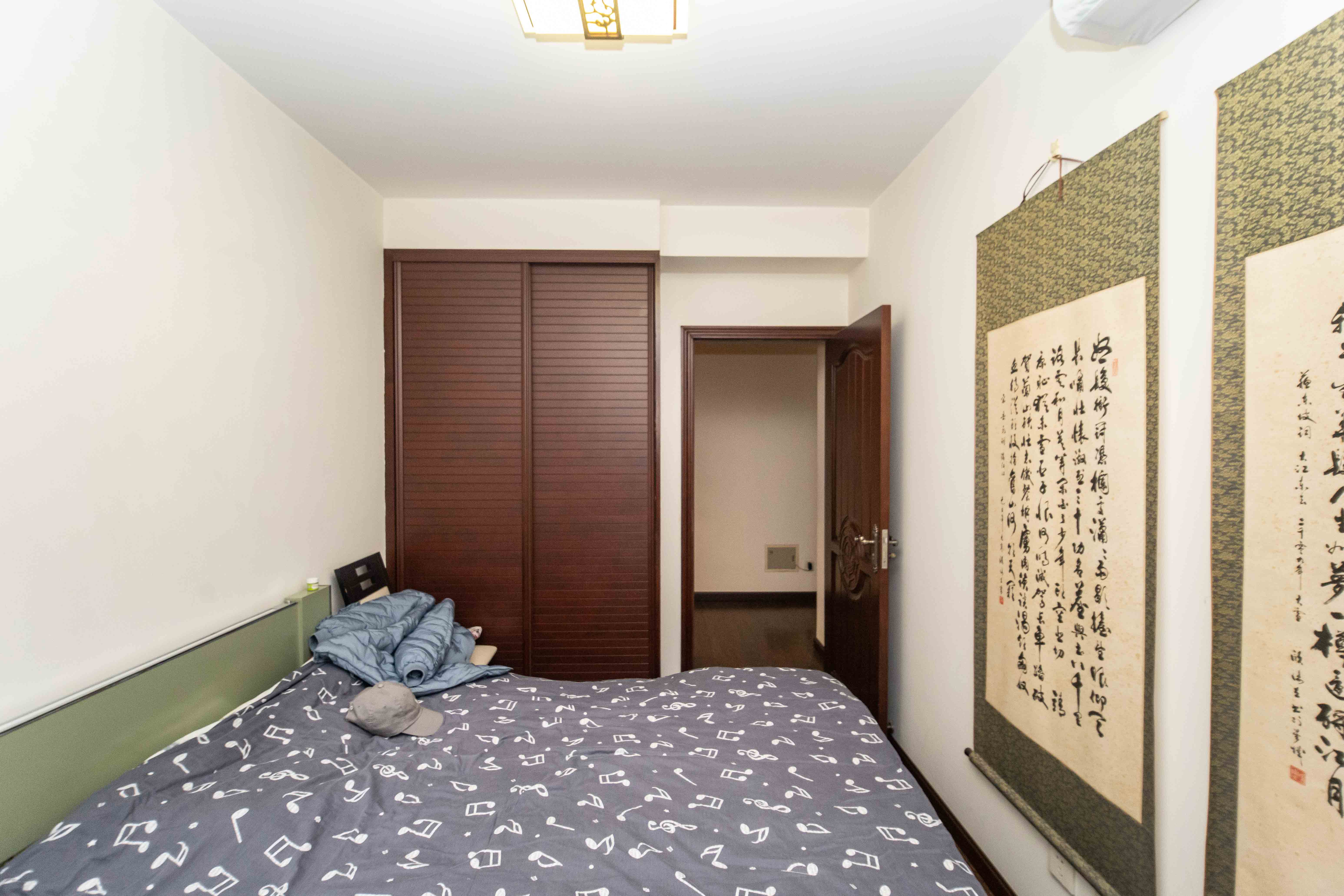 西子花苑 3室2厅2卫 118.5万 西子花苑 3室2厅2卫 118.5万卧室