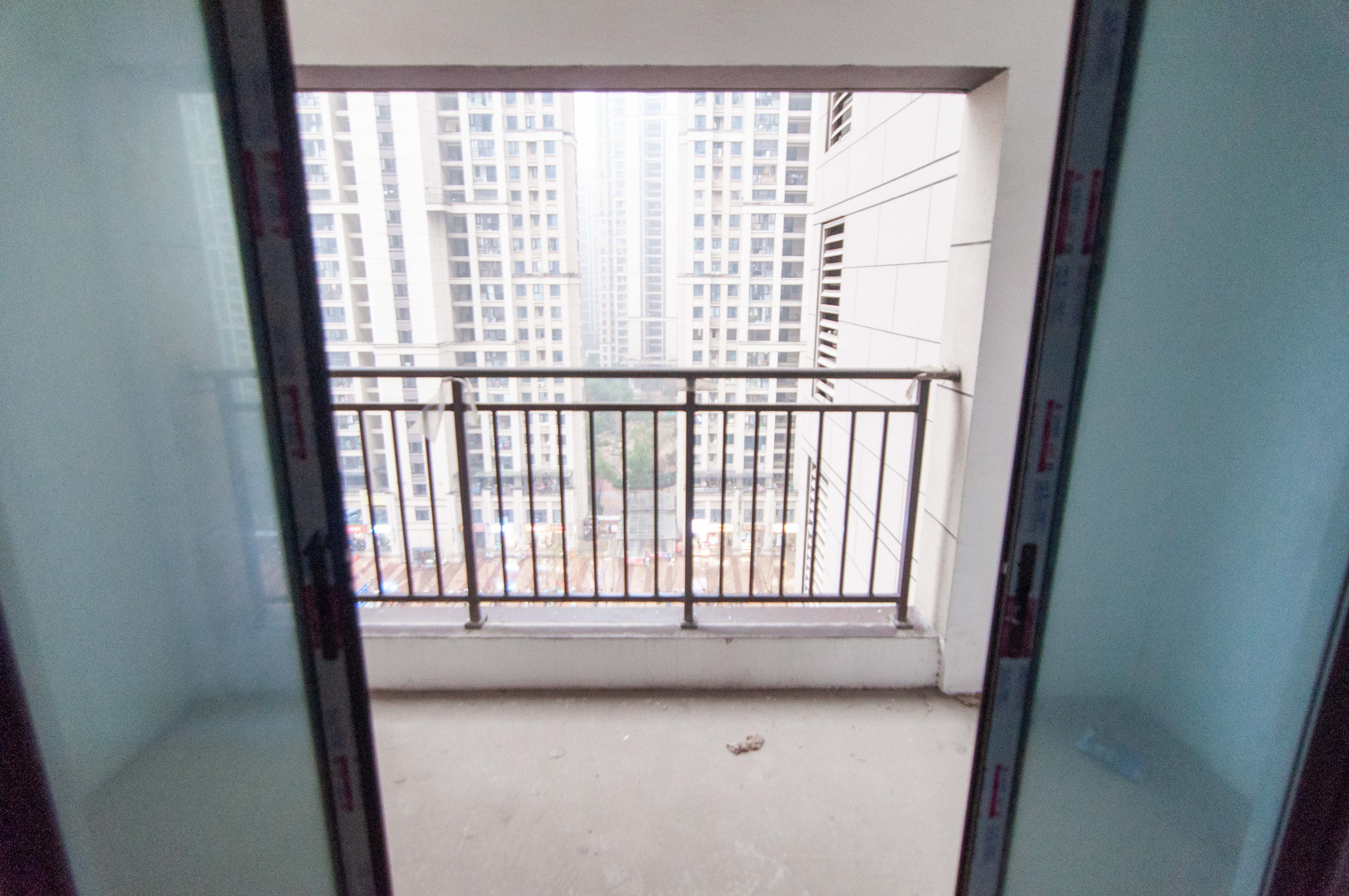 卓越浅水湾  4室2厅2卫    136.0万其他