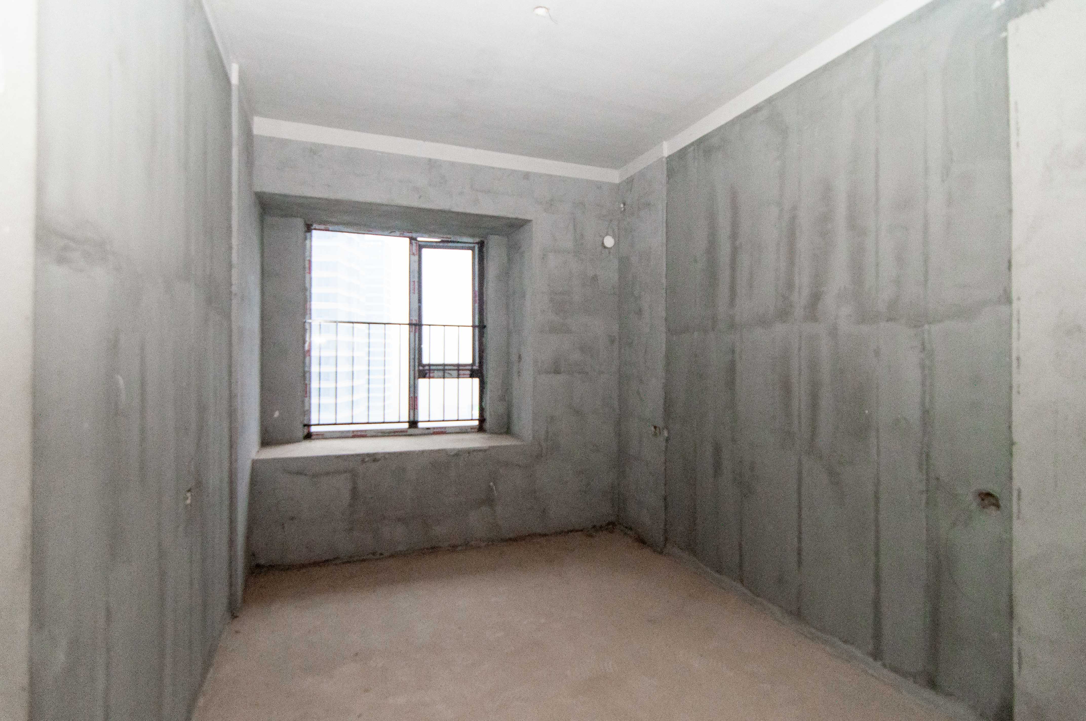 卓越浅水湾  4室2厅2卫    136.0万其他