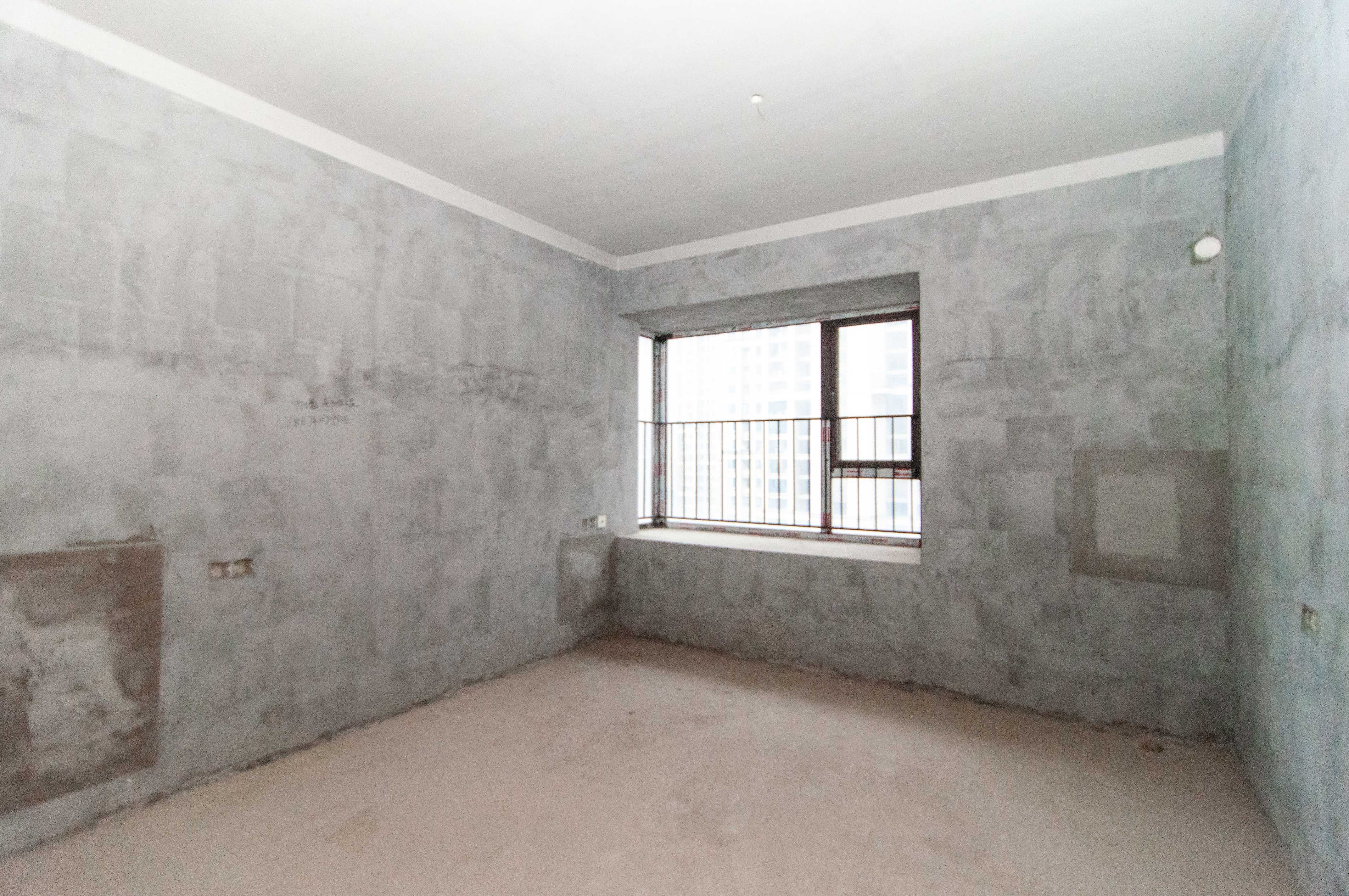 卓越浅水湾  4室2厅2卫    136.0万其他