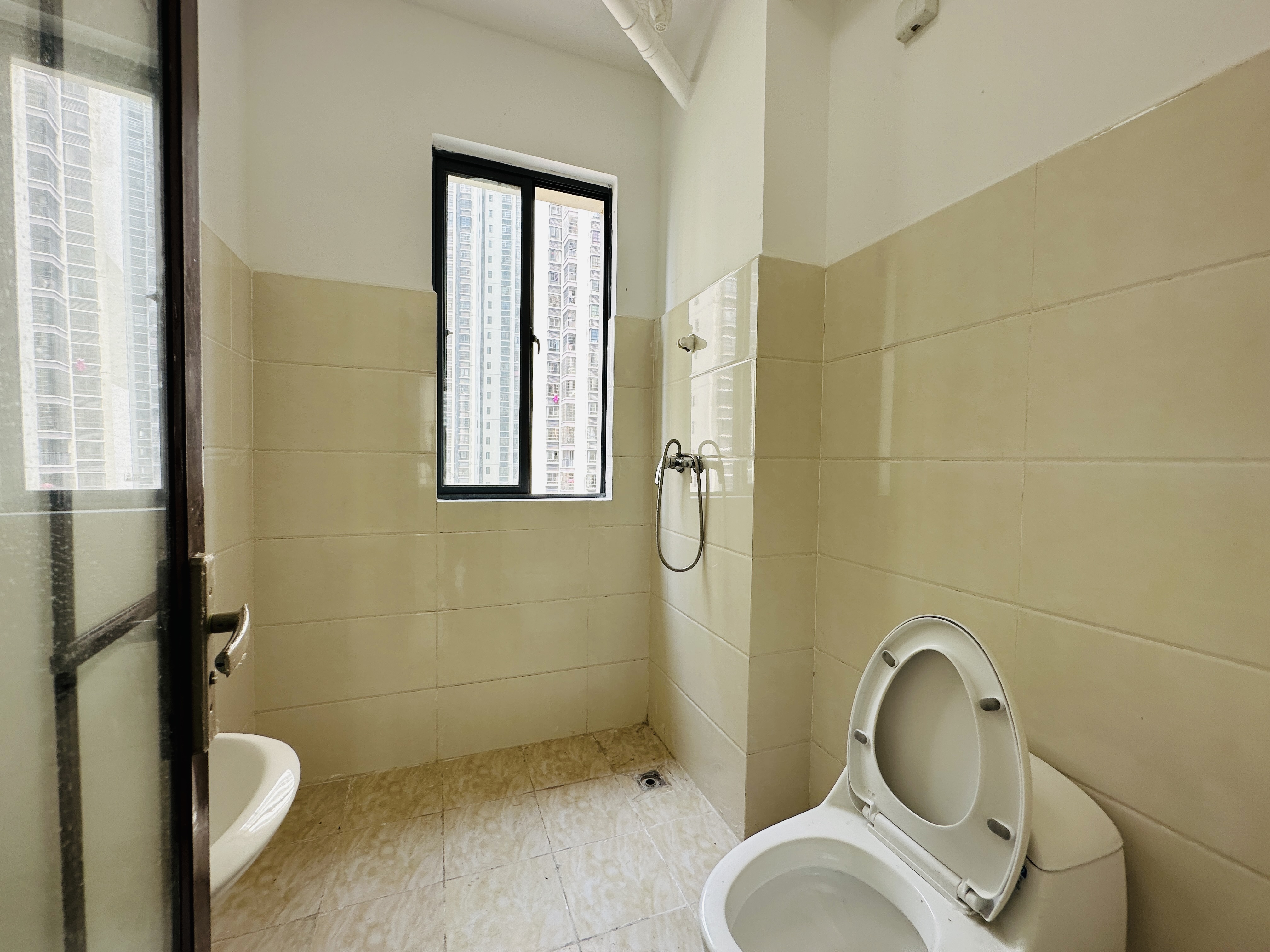 道客和悦坊 3室2厅2卫 152.0万 道客和悦坊 3室2厅2卫 152.0万卫生间