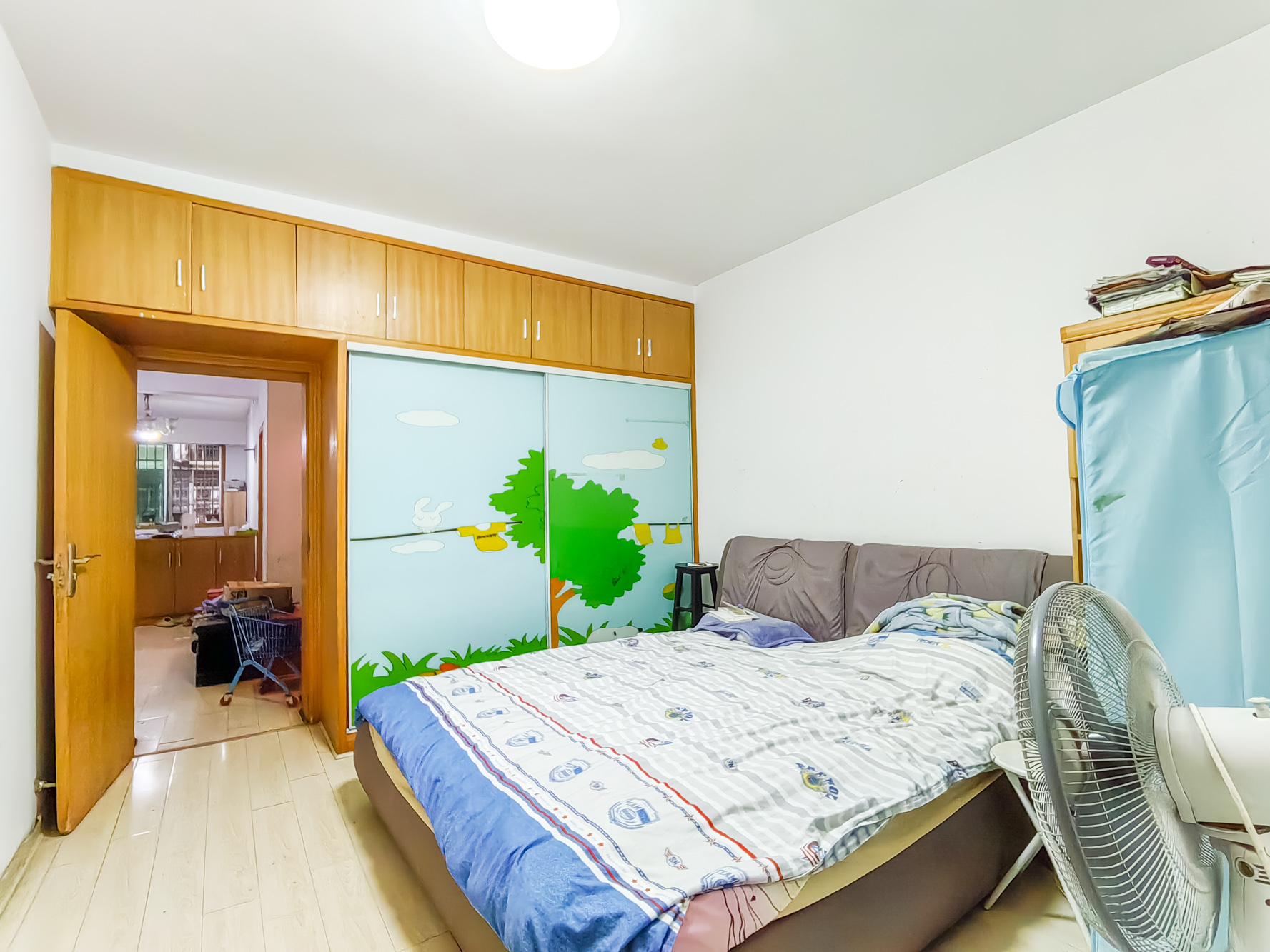 中南汽车世界  2室2厅1卫    34.8万 中南汽车世界  2室2厅1卫    34.8万卧室