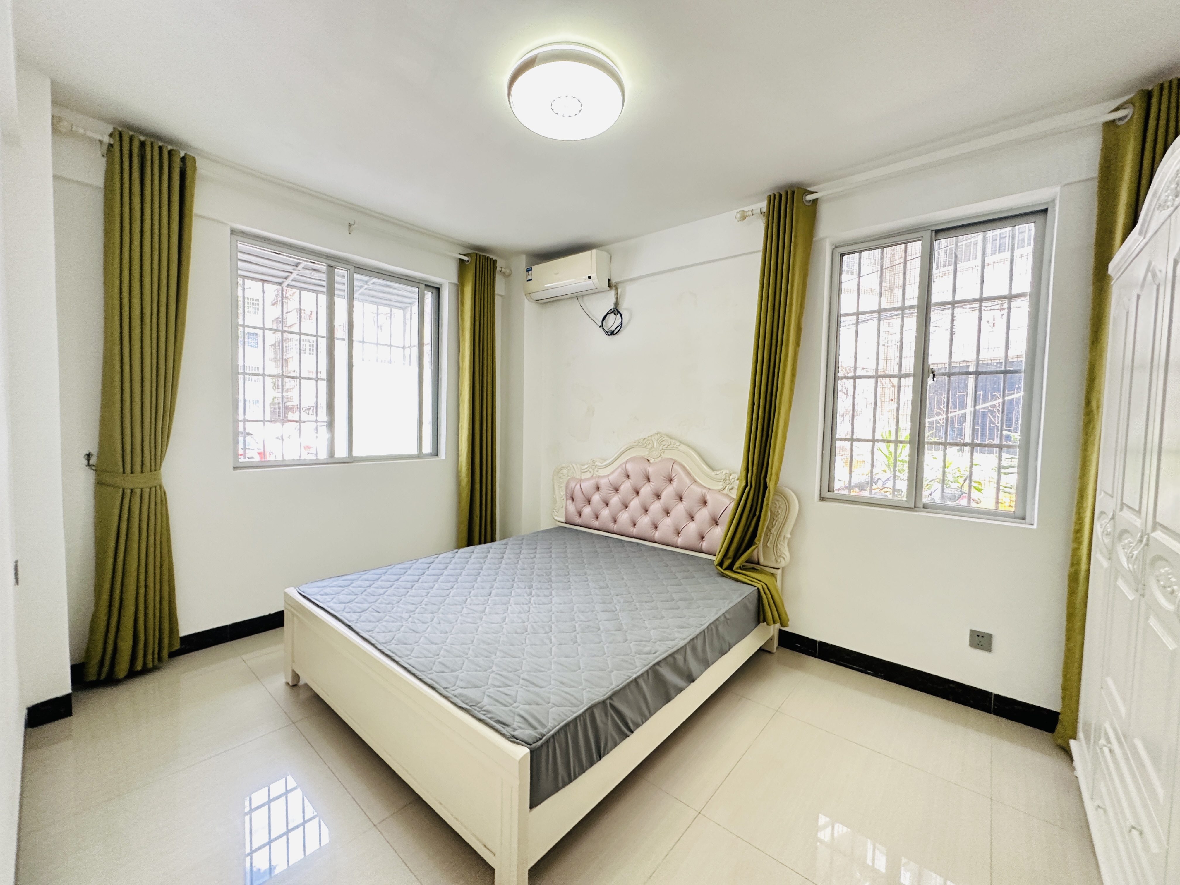 怡昌花园  4室2厅2卫    129.0万 怡昌花园  4室2厅2卫    129.0万卧室