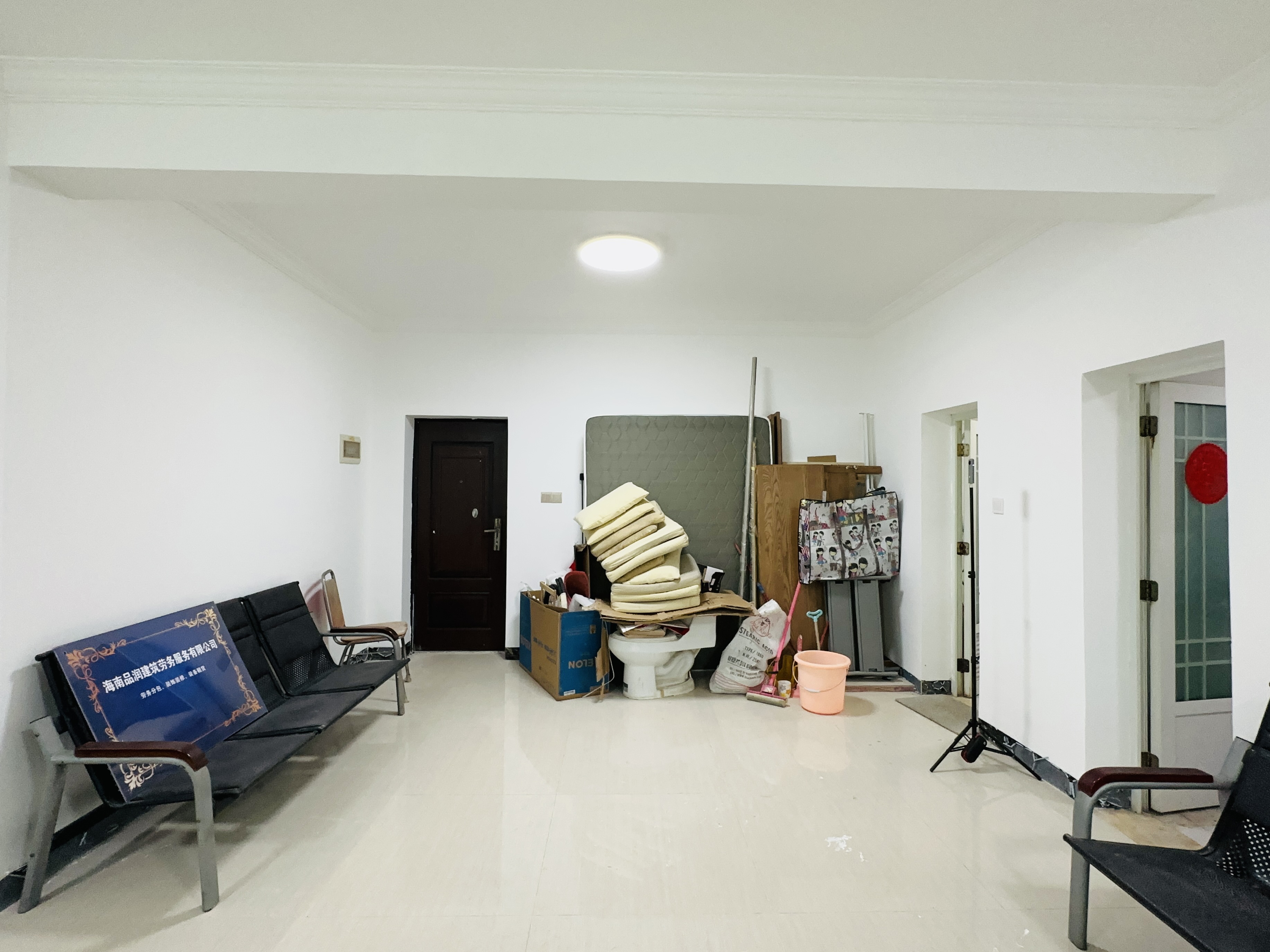 富豪大厦(富豪花园) 2室2厅1卫 139.5万 富豪大厦(富豪花园) 2室2厅1卫 139.5万客厅