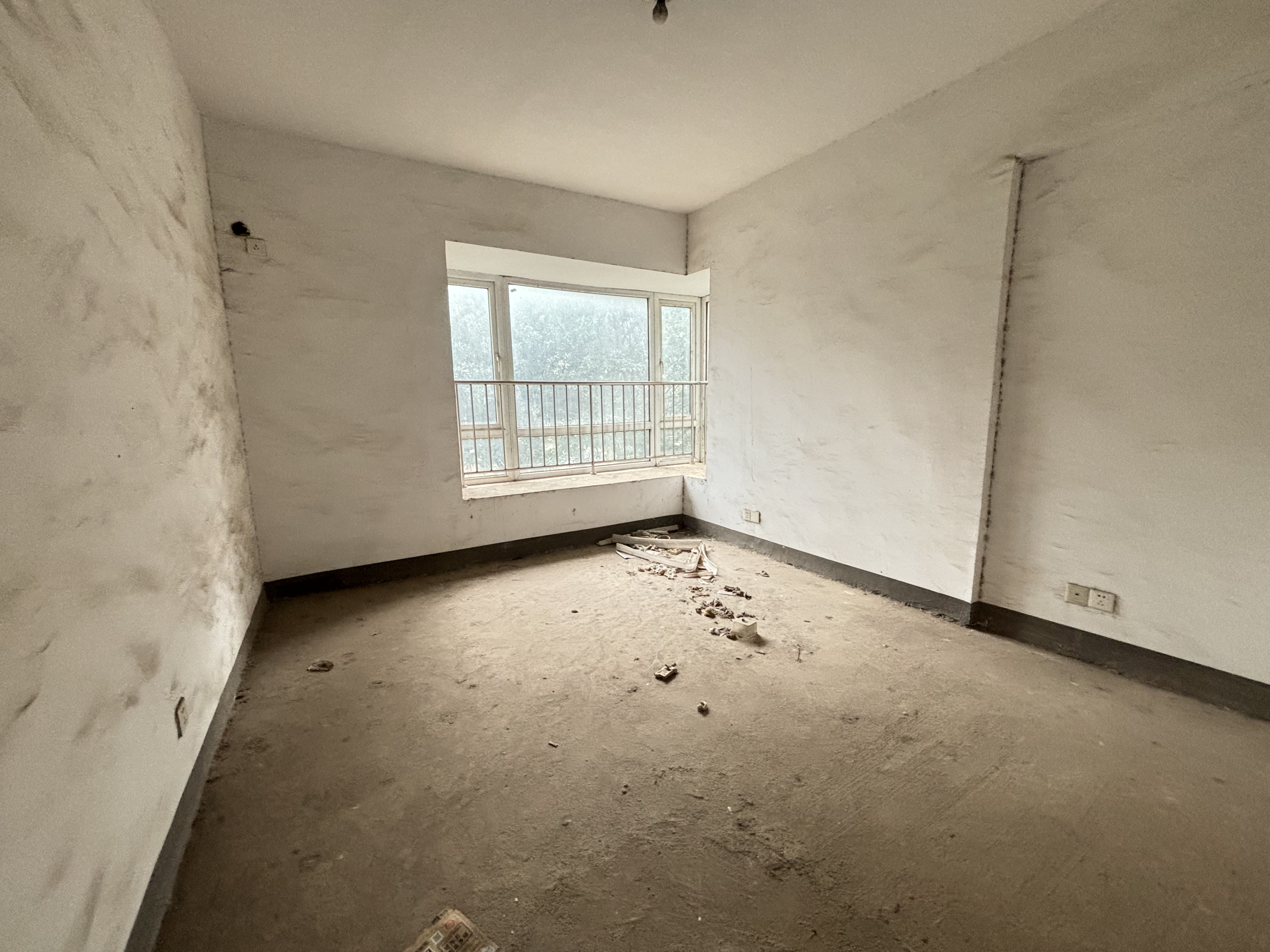 湘江名都 5室2厅2卫 145.0万 湘江名都 5室2厅2卫 145.0万室内图