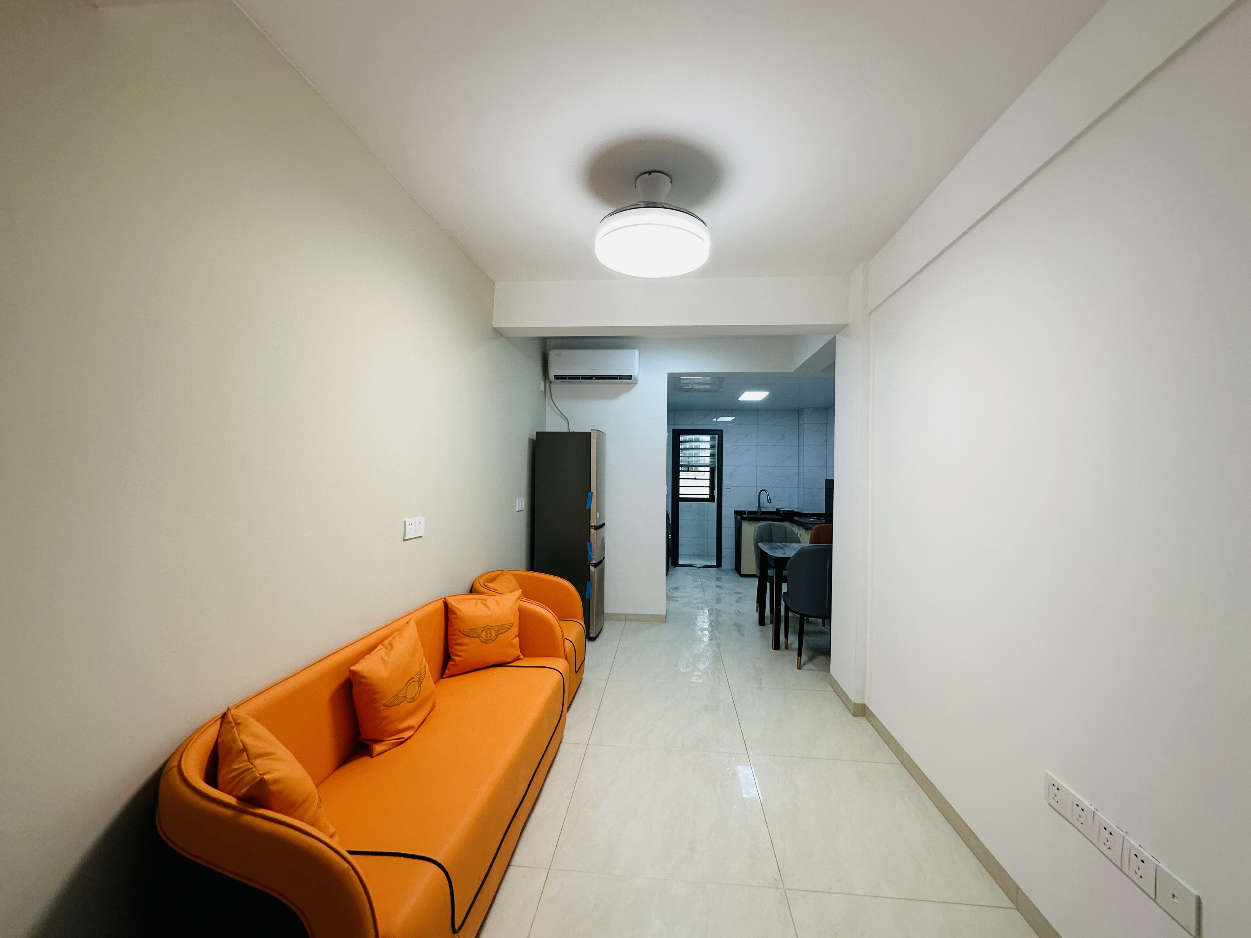 西城别院 3室2厅1卫 103.0万 西城别院 3室2厅1卫 103.0万客厅