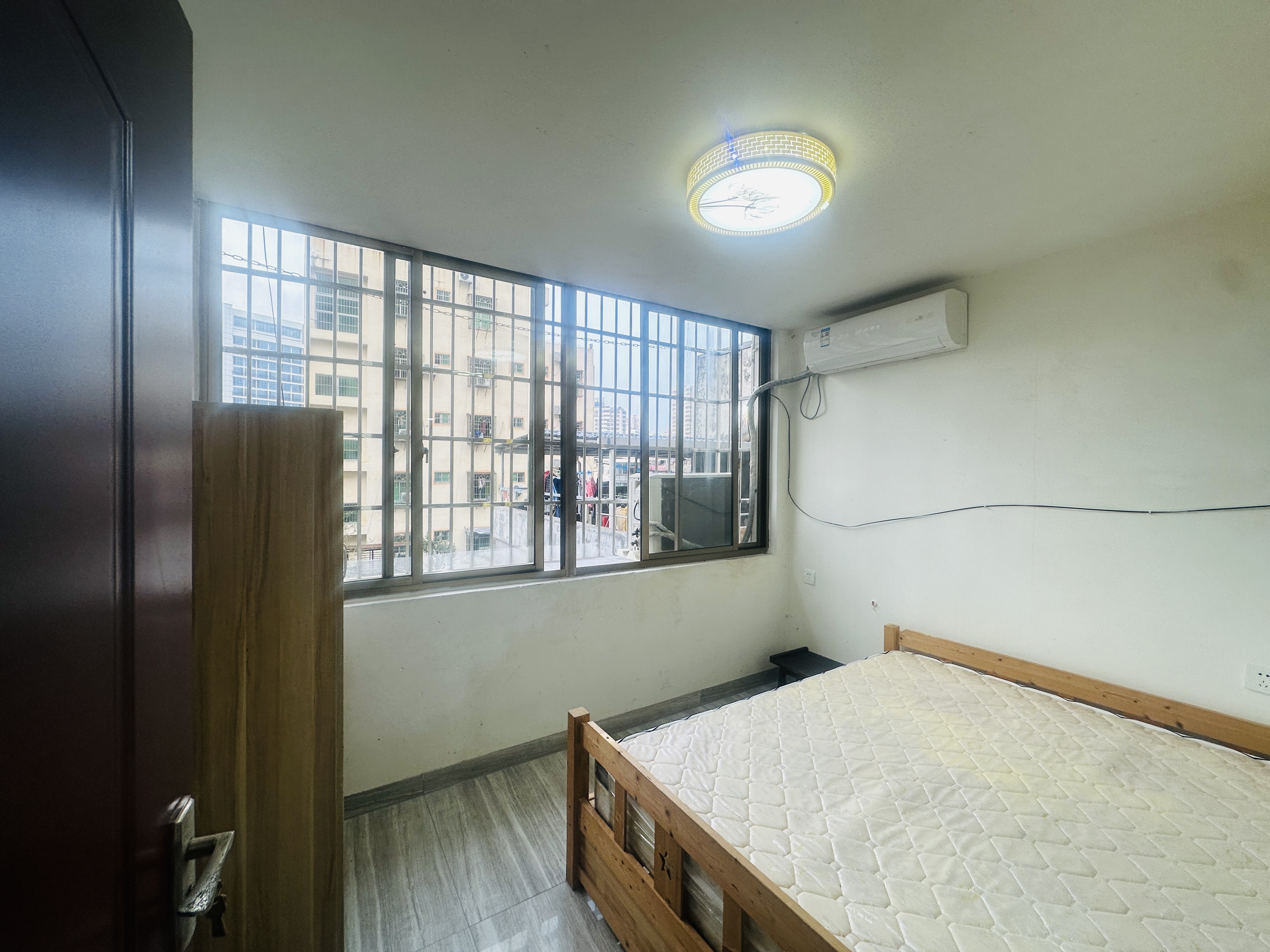 远东雅居 1室0厅1卫 41.8万 远东雅居 1室0厅1卫 41.8万卧室