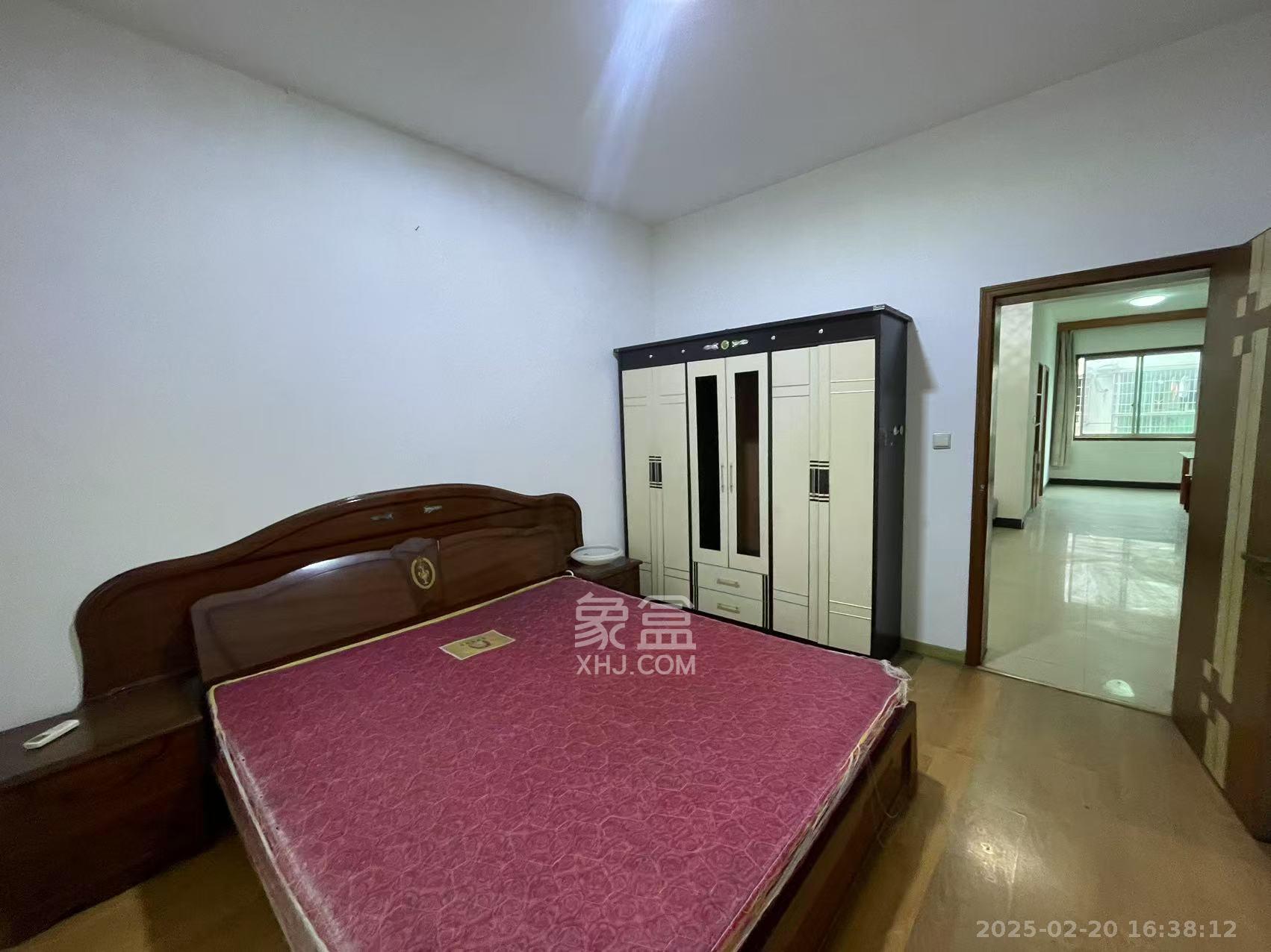 中南汽车世界 2室2厅1卫 850.0元/月 中南汽车世界 2室2厅1卫 850.0元/月室内图