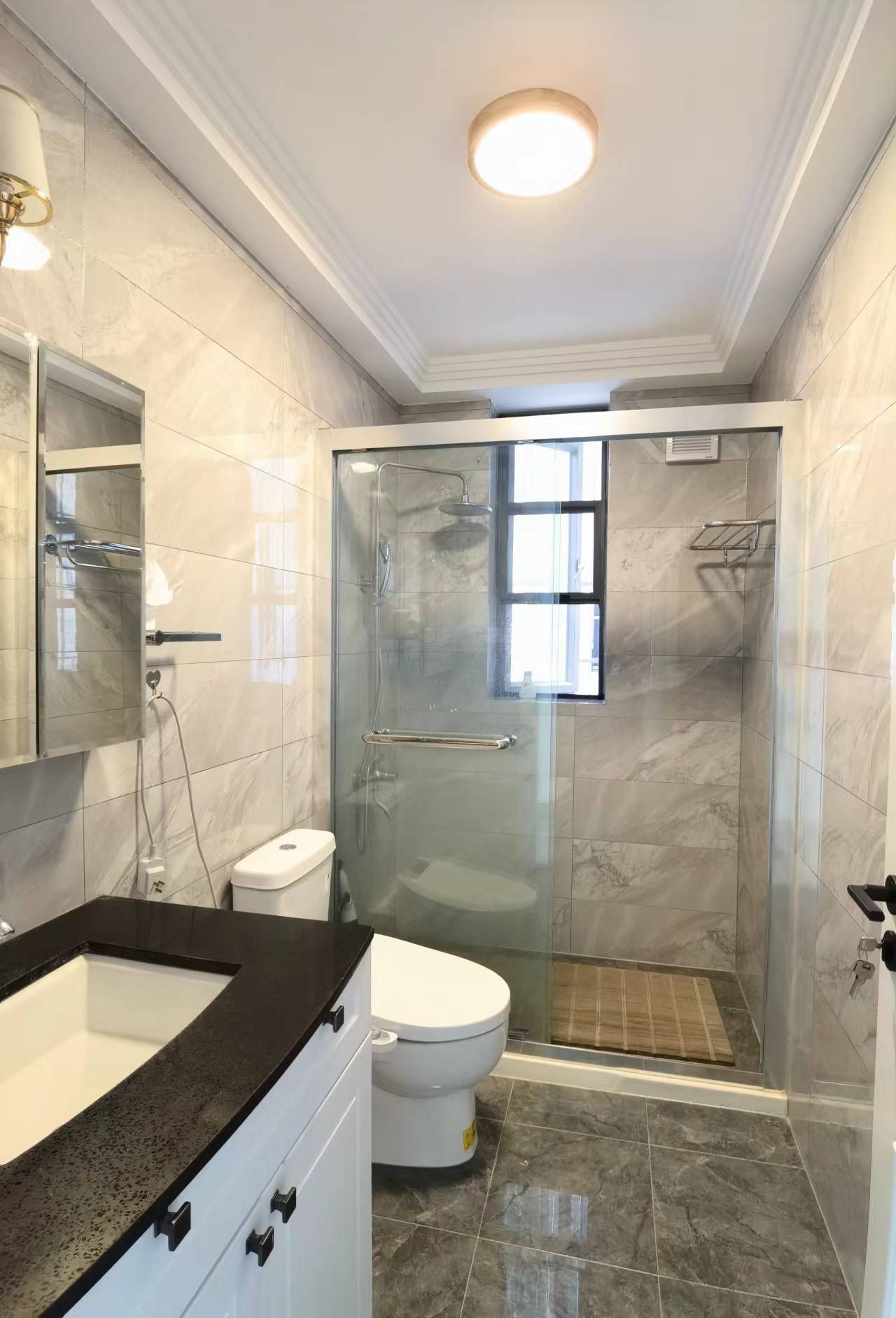 海岸壹号 3室2厅2卫 340.0万 海岸壹号 3室2厅2卫 340.0万客厅