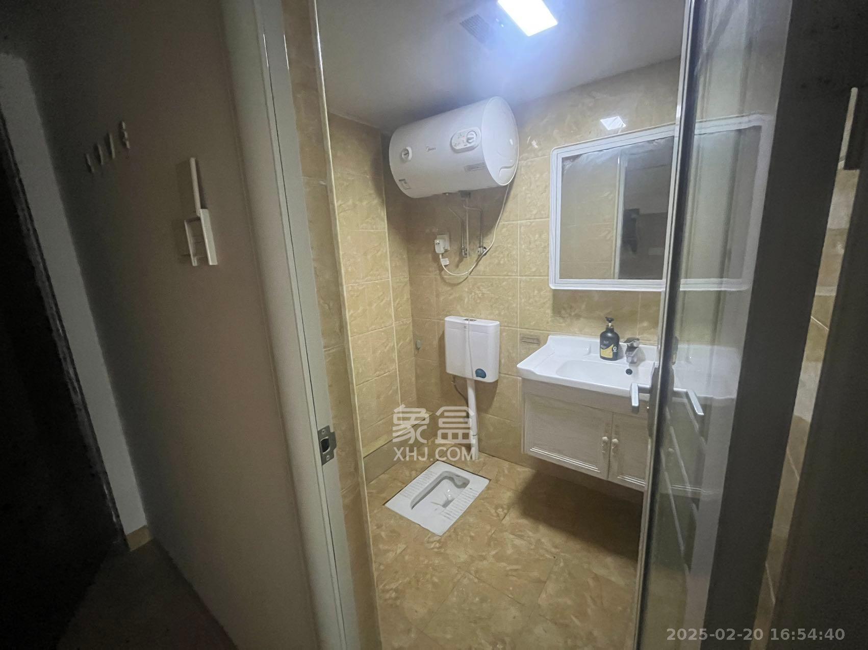 中建芙蓉嘉苑 1室1厅1卫 1600.0元/月 中建芙蓉嘉苑 1室1厅1卫 1600.0元/月室内图