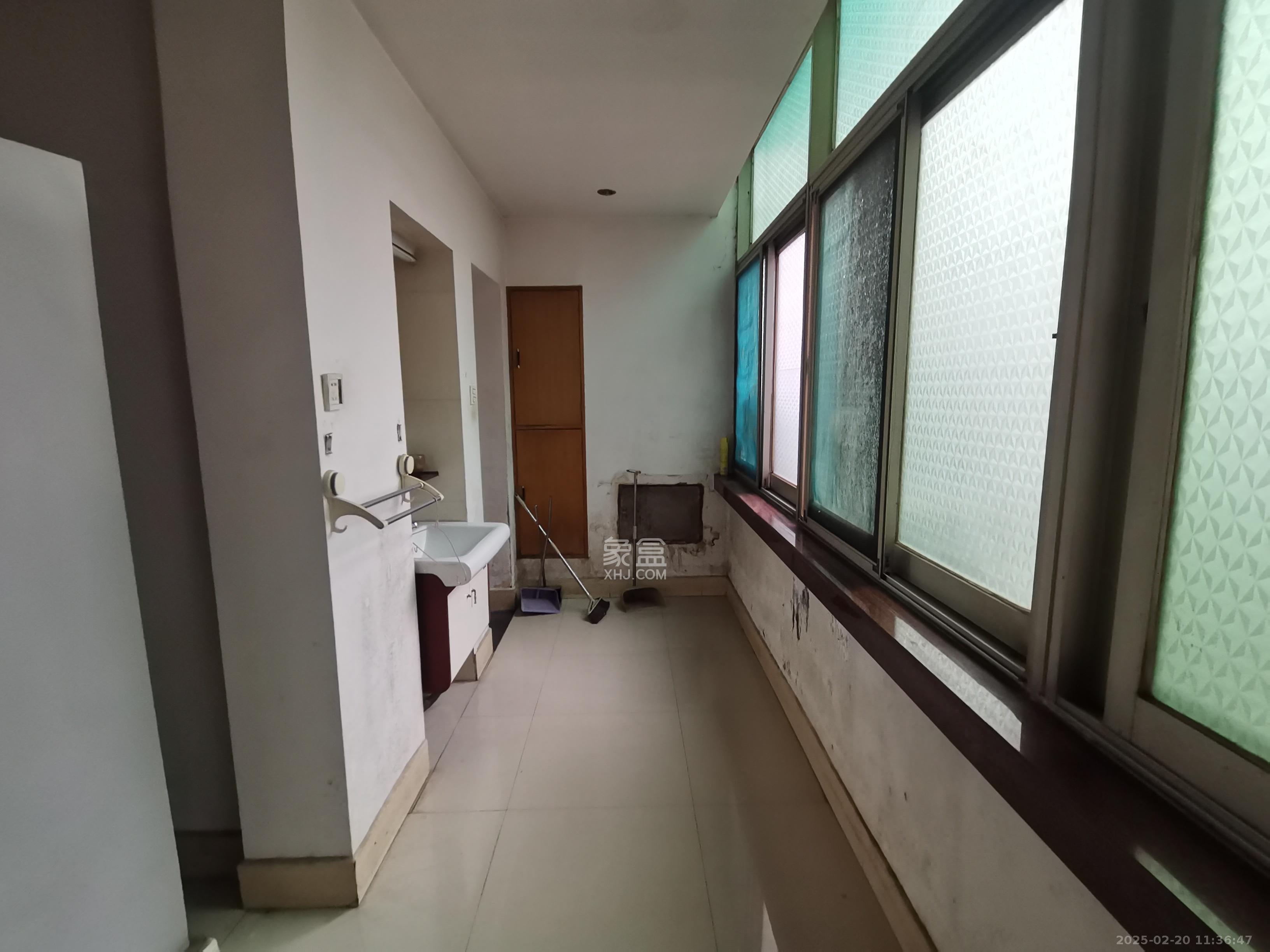 化肥厂宿舍 3室2厅1卫 900.0元/月 化肥厂宿舍 3室2厅1卫 900.0元/月室内图