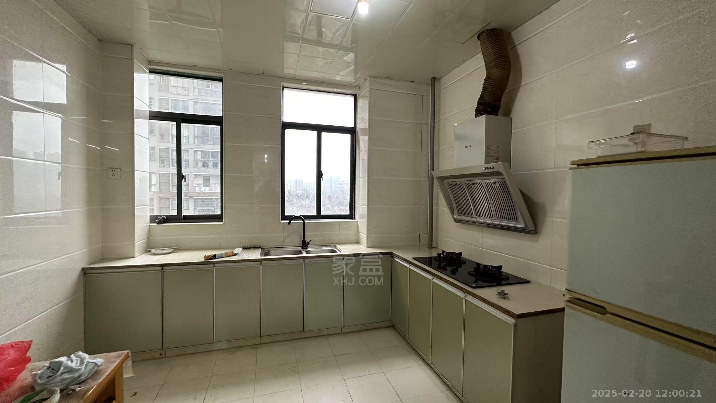 山水文园 3室2厅2卫 1500.0元/月 山水文园 3室2厅2卫 1500.0元/月室内图