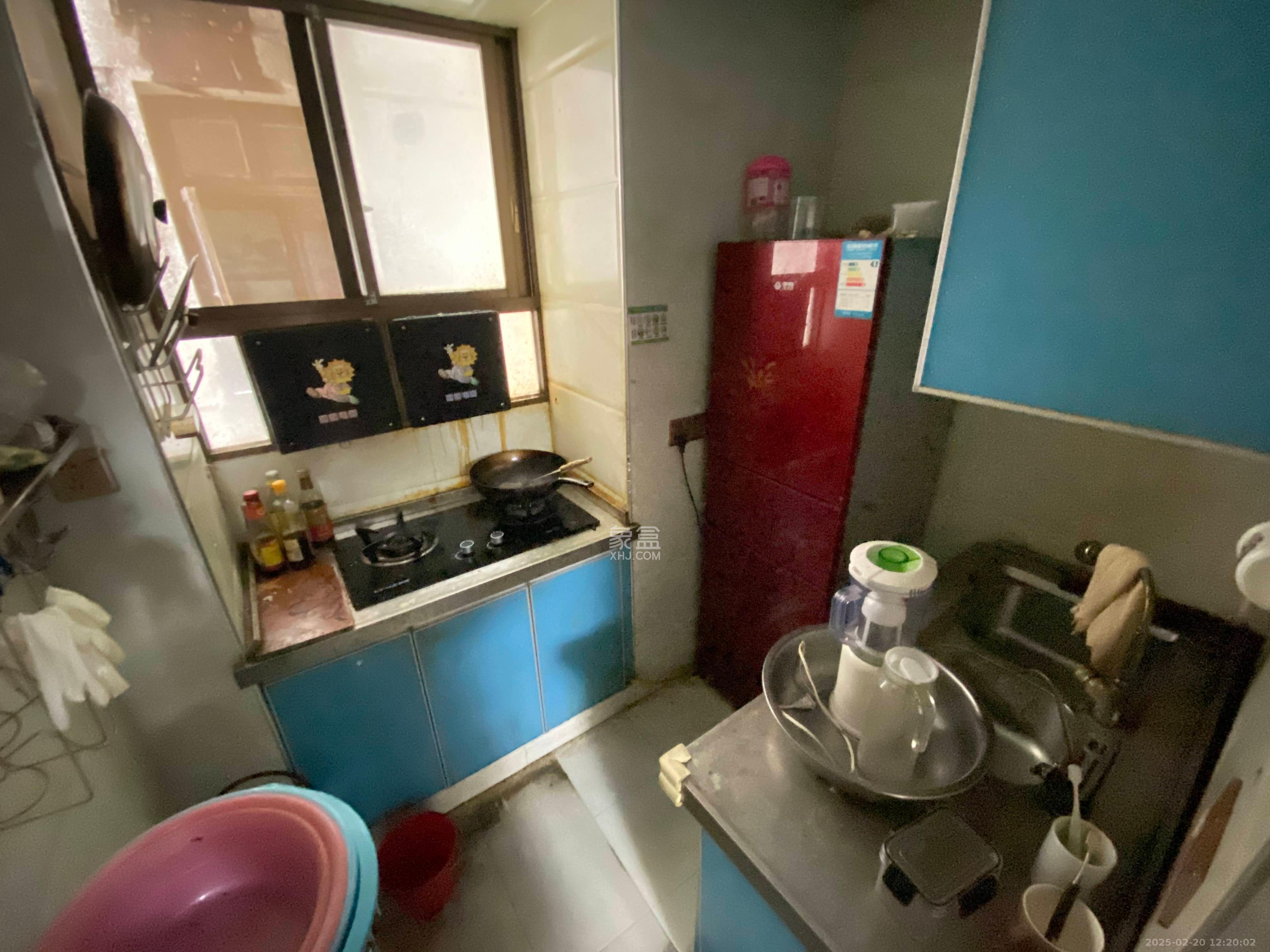 新运公寓 1室1厅1卫 1500.0元/月 新运公寓 1室1厅1卫 1500.0元/月室内图