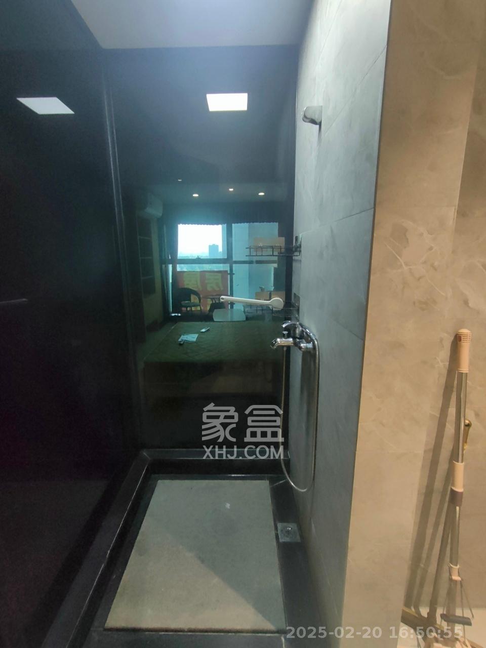 紫鑫御湖湾  1室0厅1卫    1200.0元/月 紫鑫御湖湾  1室0厅1卫    1200.0元/月室内图