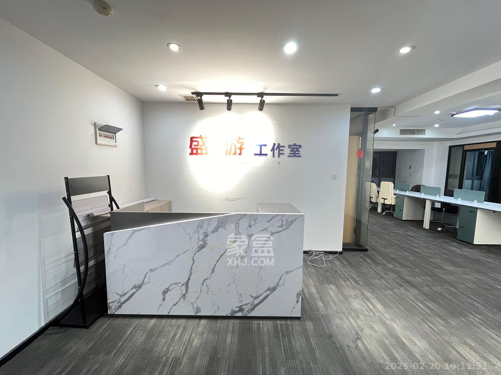 复地星光天地 4室1厅1卫 6300.0元/月 复地星光天地 4室1厅1卫 6300.0元/月室内图