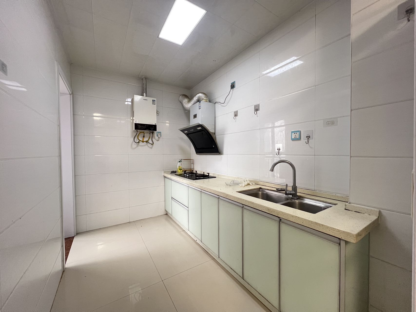 盛世金源 3室2厅1卫 2000.0元/月 盛世金源 3室2厅1卫 2000.0元/月室内图