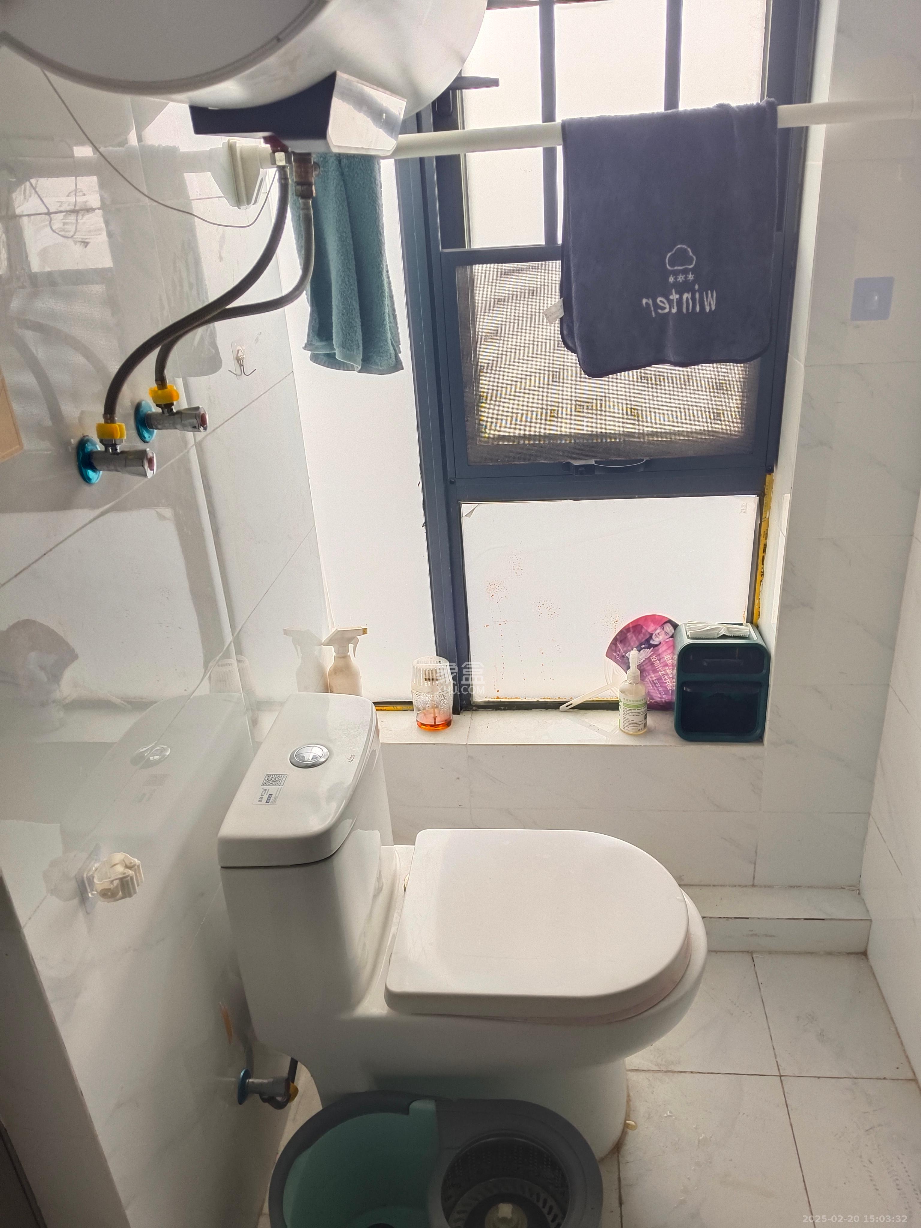 梅溪湖家居建材城  3室1厅1卫    2300.0元/月 梅溪湖家居建材城  3室1厅1卫    2300.0元/月室内图