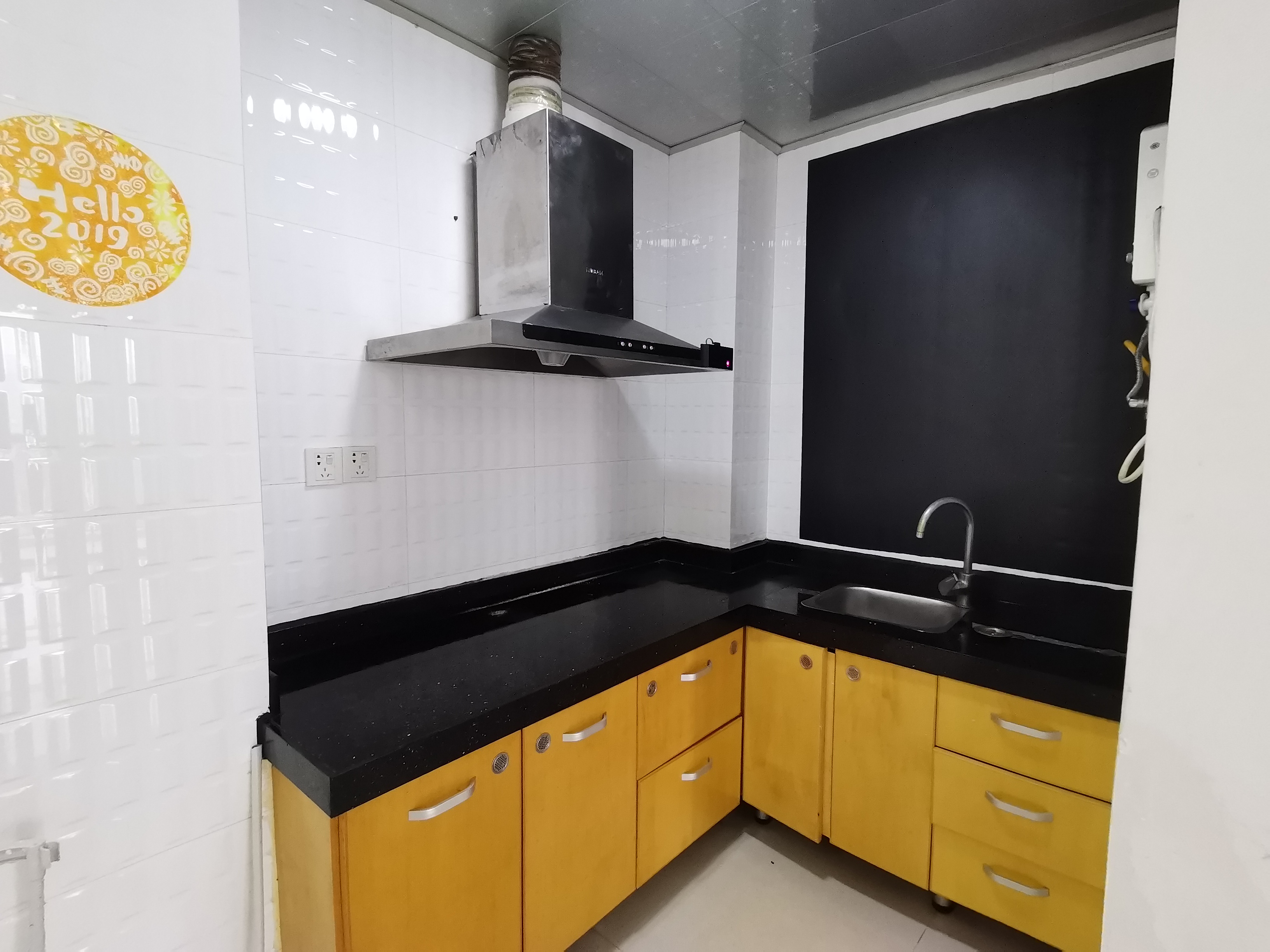 钻石水岸 1室1厅1卫 130.0万 钻石水岸 1室1厅1卫 130.0万厨房