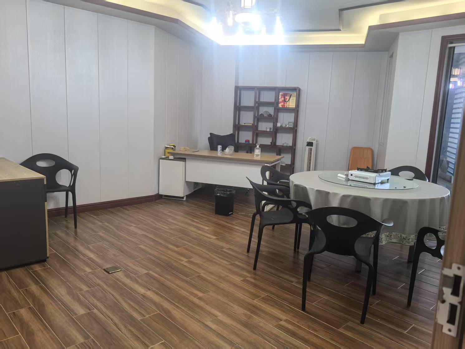 海域阳光(一二期)  6室3厅3卫    12000.0元/月 海域阳光(一二期)  6室3厅3卫    12000.0元/月室内图